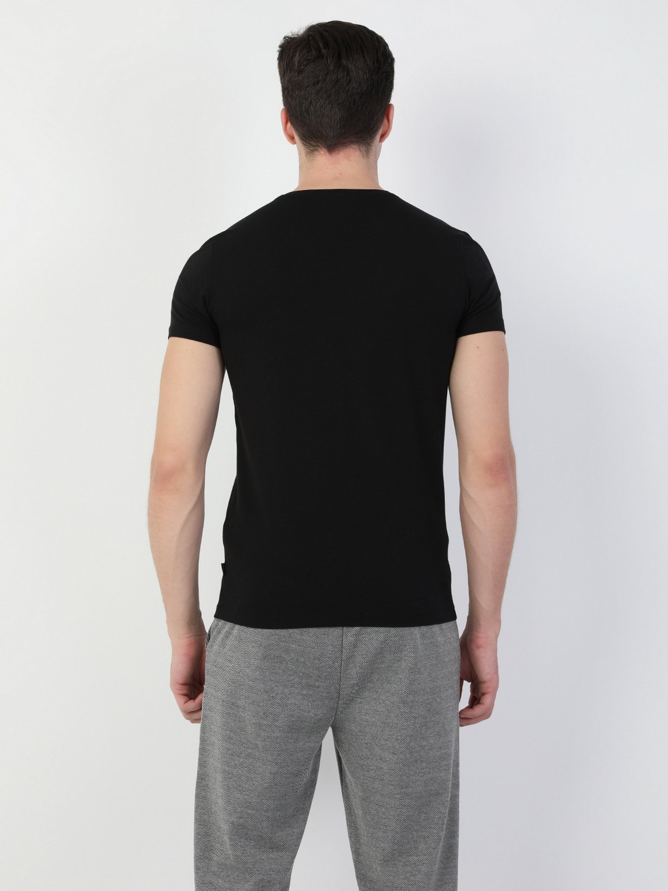 Футболки и поло Colin’s модель CLTKTMTSH0240850BLK Фото