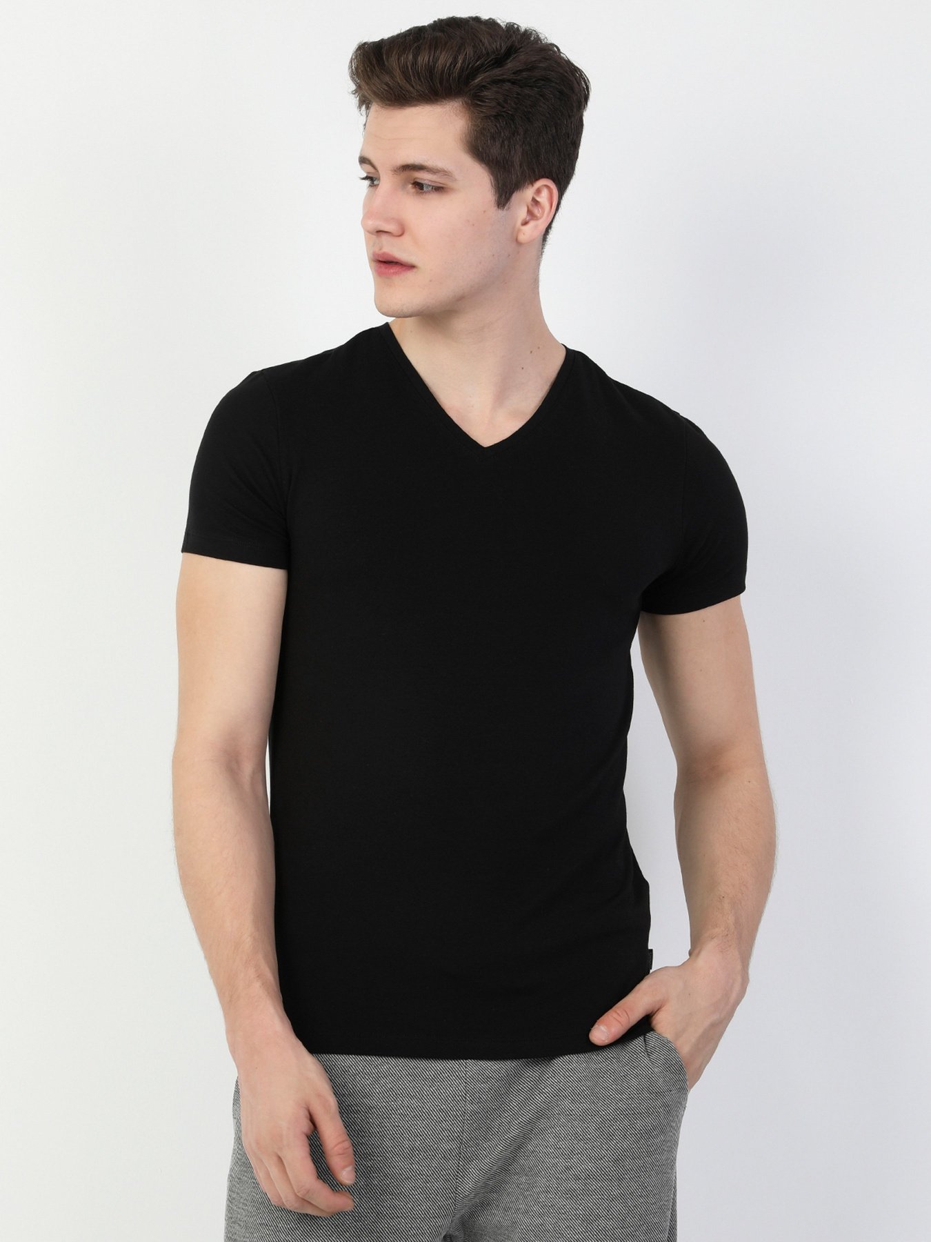 Футболки и поло Colin’s модель CLTKTMTSH0240850BLK Фото