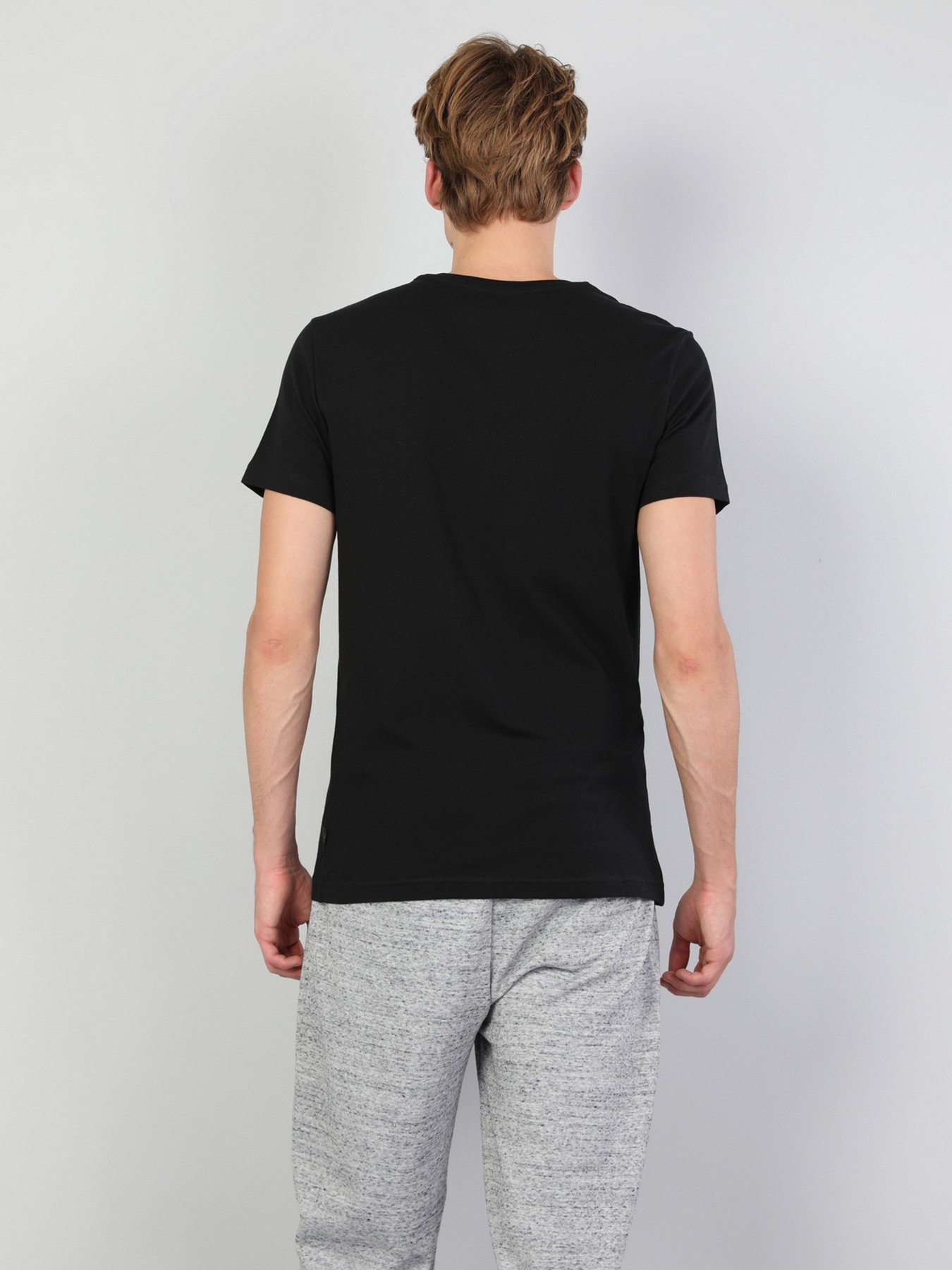 Футболки и поло Colin’s модель CLTKTTSHM0022575BLK Фото