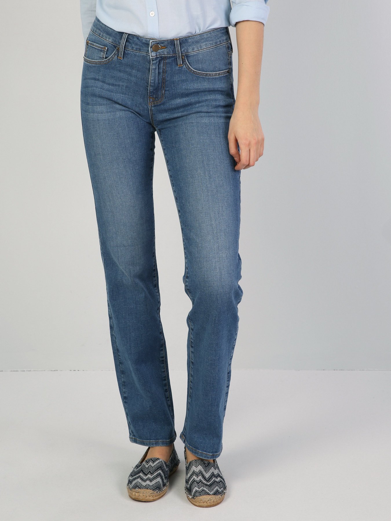 Прямые джинсы Colin’s модель CL1034581DN06873 Фото