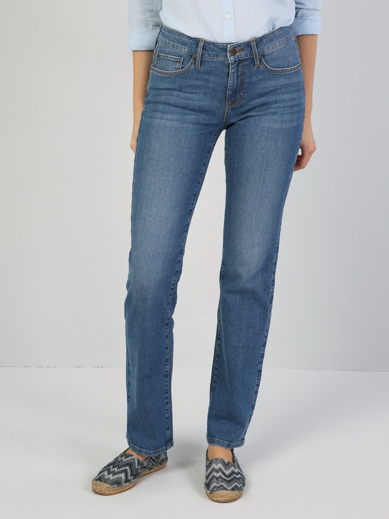 Прямые джинсы Colin’s модель CL1034581DN06873 Фото