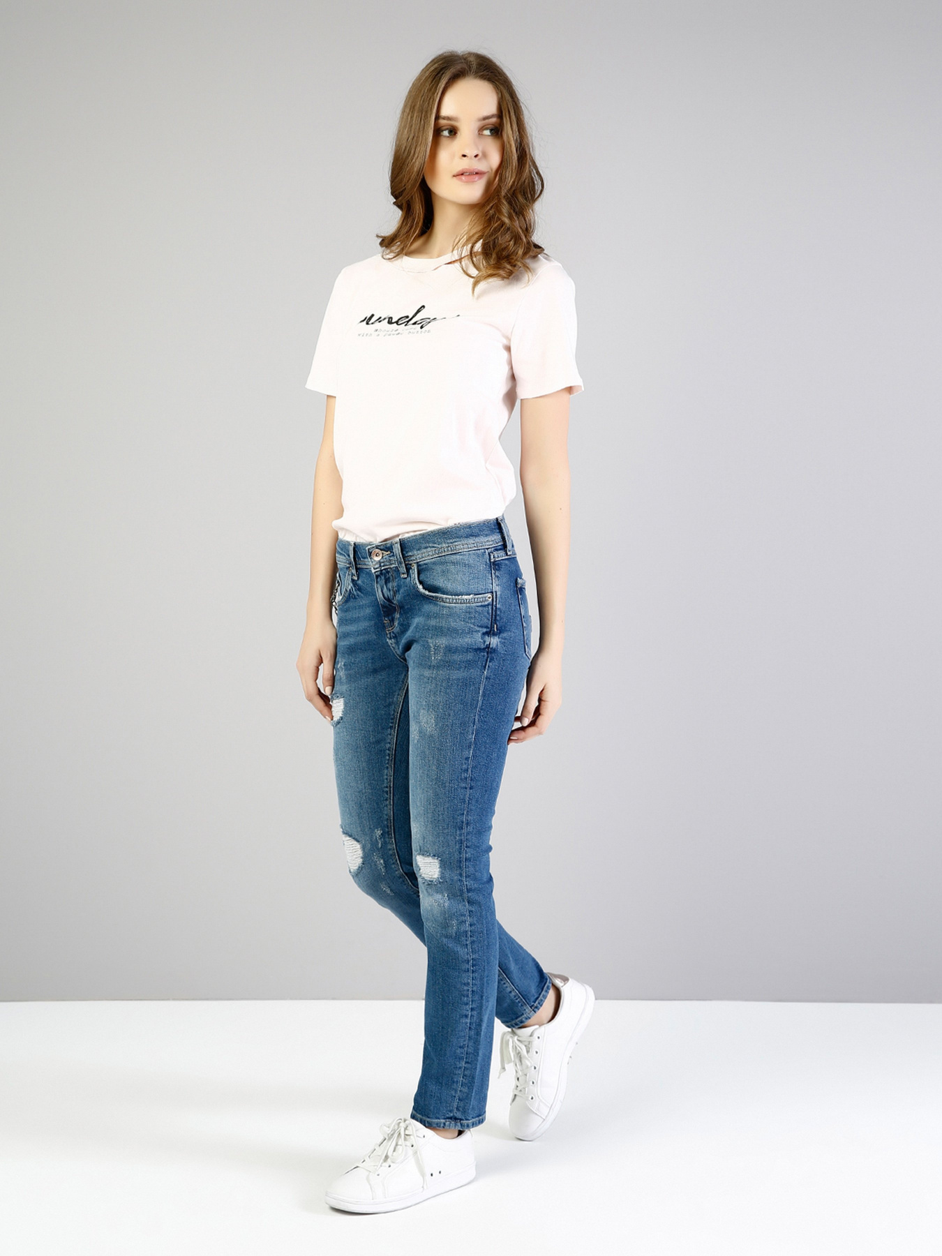 Прямые джинсы Colin’s модель CL1036015DN03957 Прямые джинсы Colin’s модель CL1036015DN03957 Фото