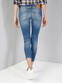 Джинсы Colin’s модель CL1036261DN03071 Джинсы Colin’s модель CL1036261DN03071 Фото