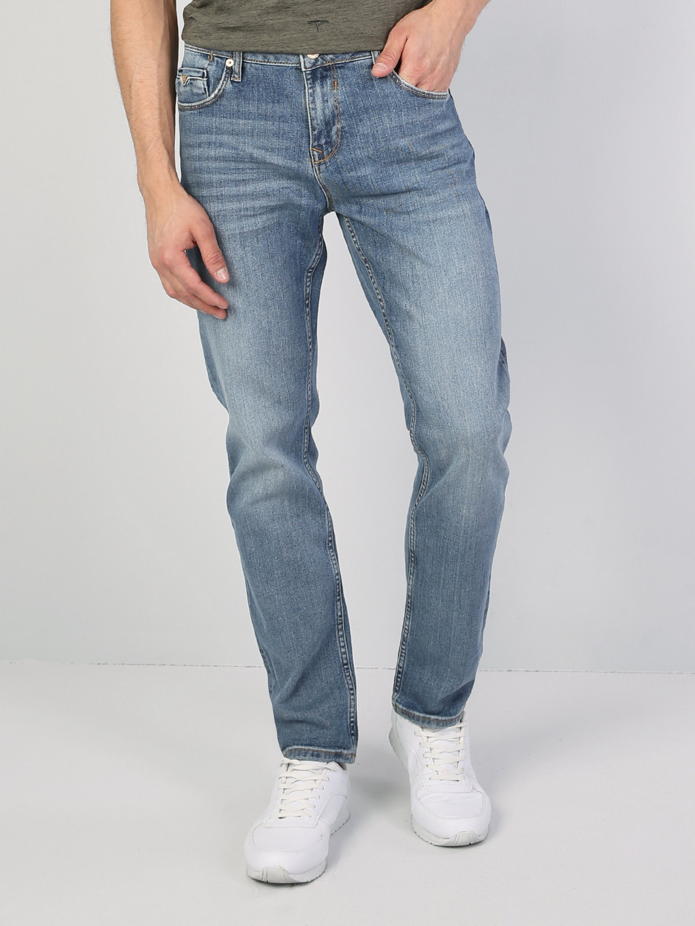 Джинсы Colin’s 044 Karl модель CL1036425DN08134 Фото