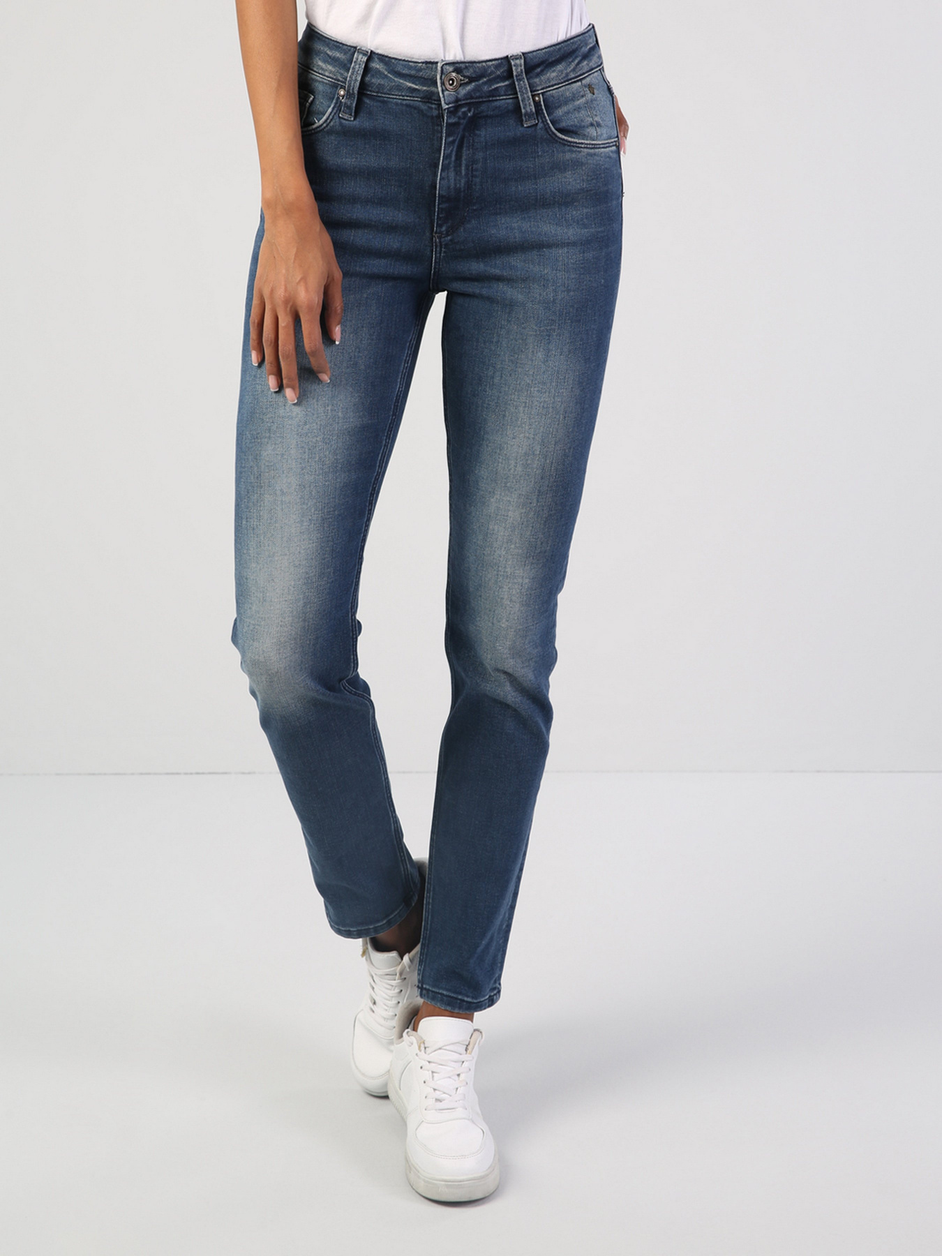 Джинсы Colin’s модель CL1040310DN00170 Джинсы Colin’s модель CL1040310DN00170 Фото