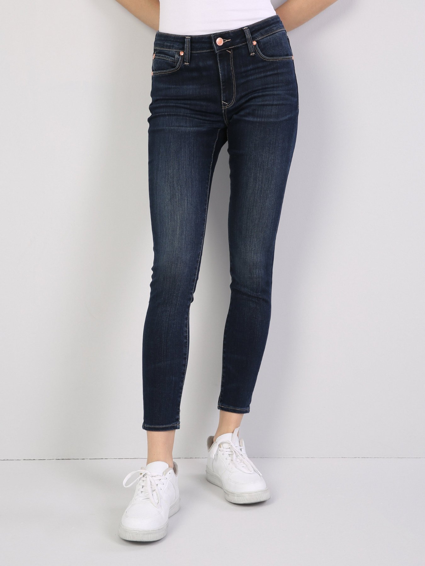 Скинни джинсы Colin’s 759 Lara модель CL1041212DN40037 Скинни джинсы Colin’s 759 Lara модель CL1041212DN40037 Фото