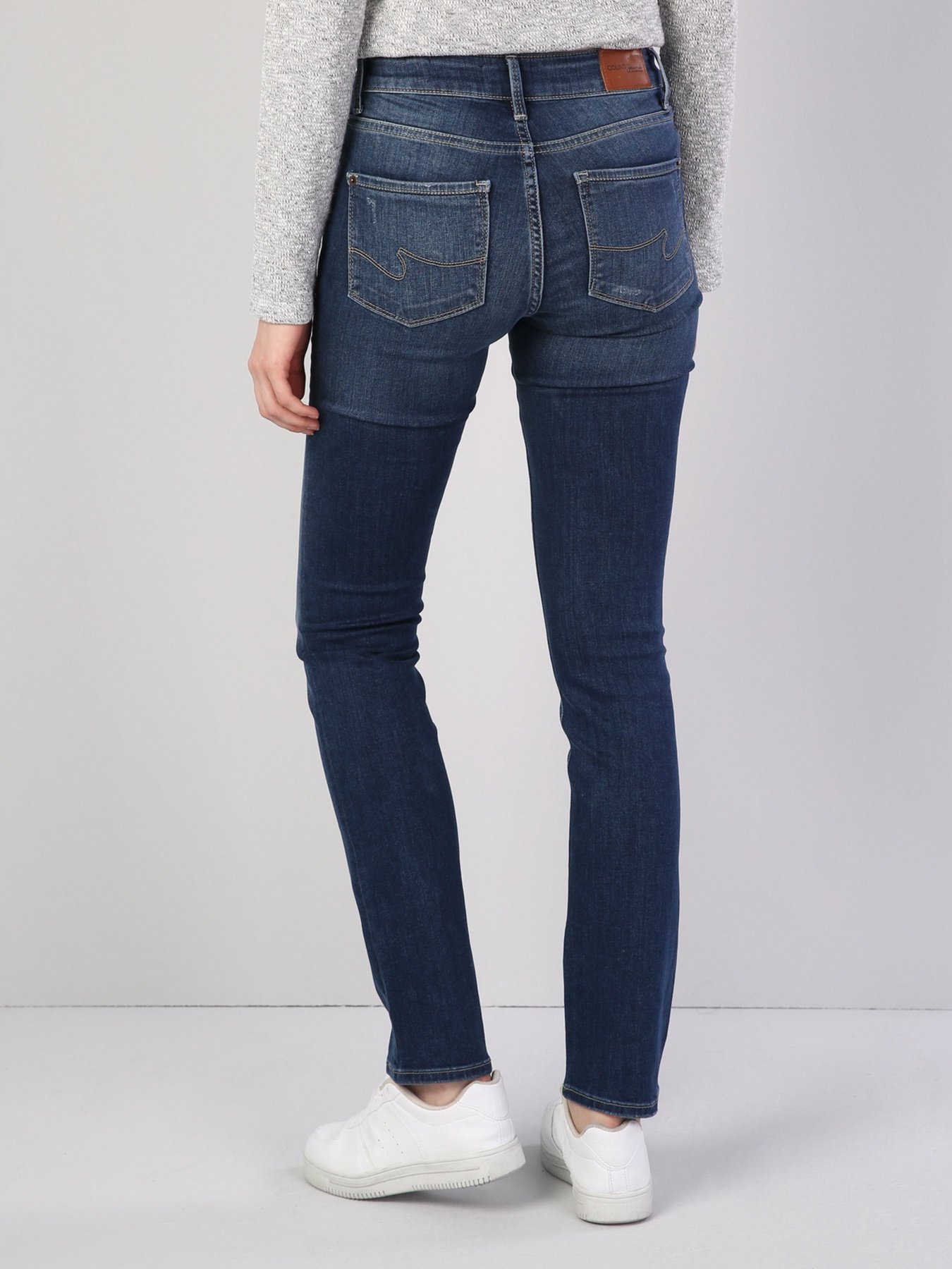 Прямые джинсы Colin’s 703 Carla модель CL1041215DN40035 Фото