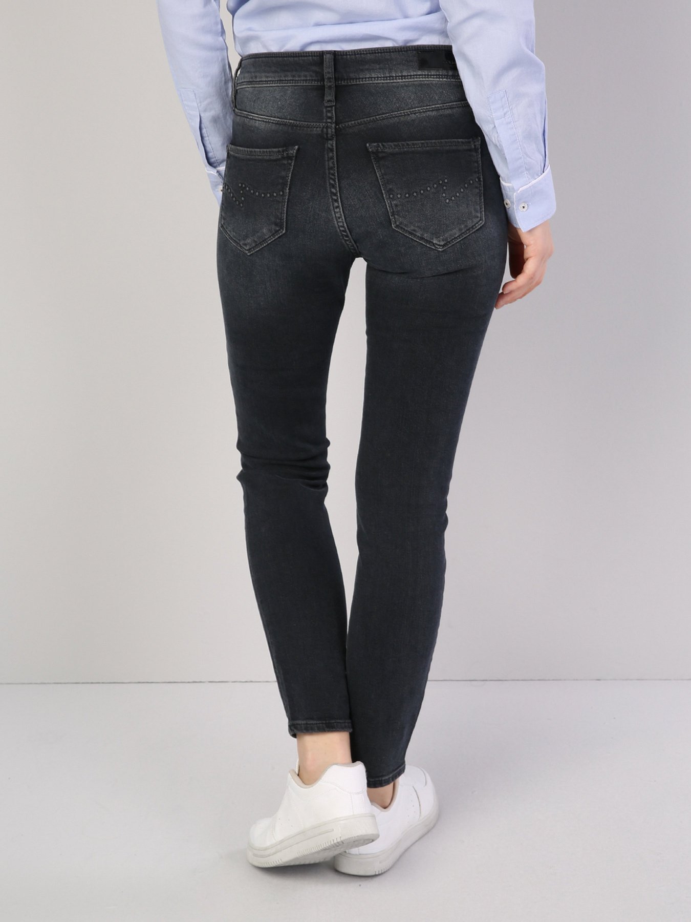 Джинсы Colin’s модель CL1041711DN40160 Джинсы Colin’s модель CL1041711DN40160 Фото