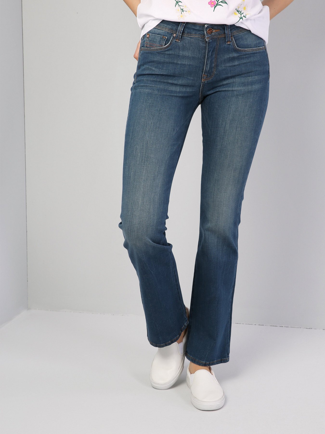 Расклешенные джинсы Colin’s 791 Monica модель CL1042712DN40267 Фото