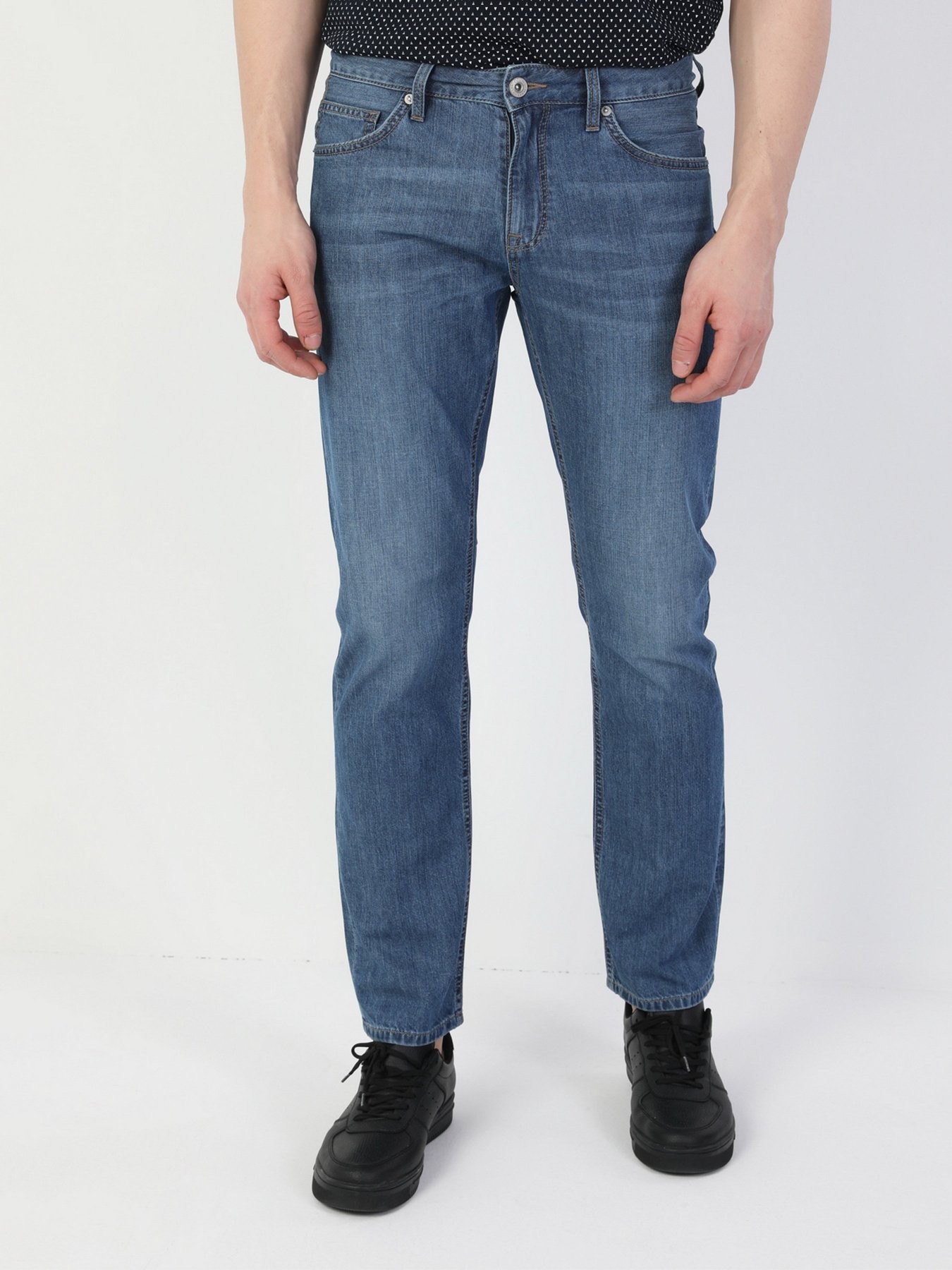 Прямые джинсы Colin’s 045 David модель CL1043113DN40312 Фото