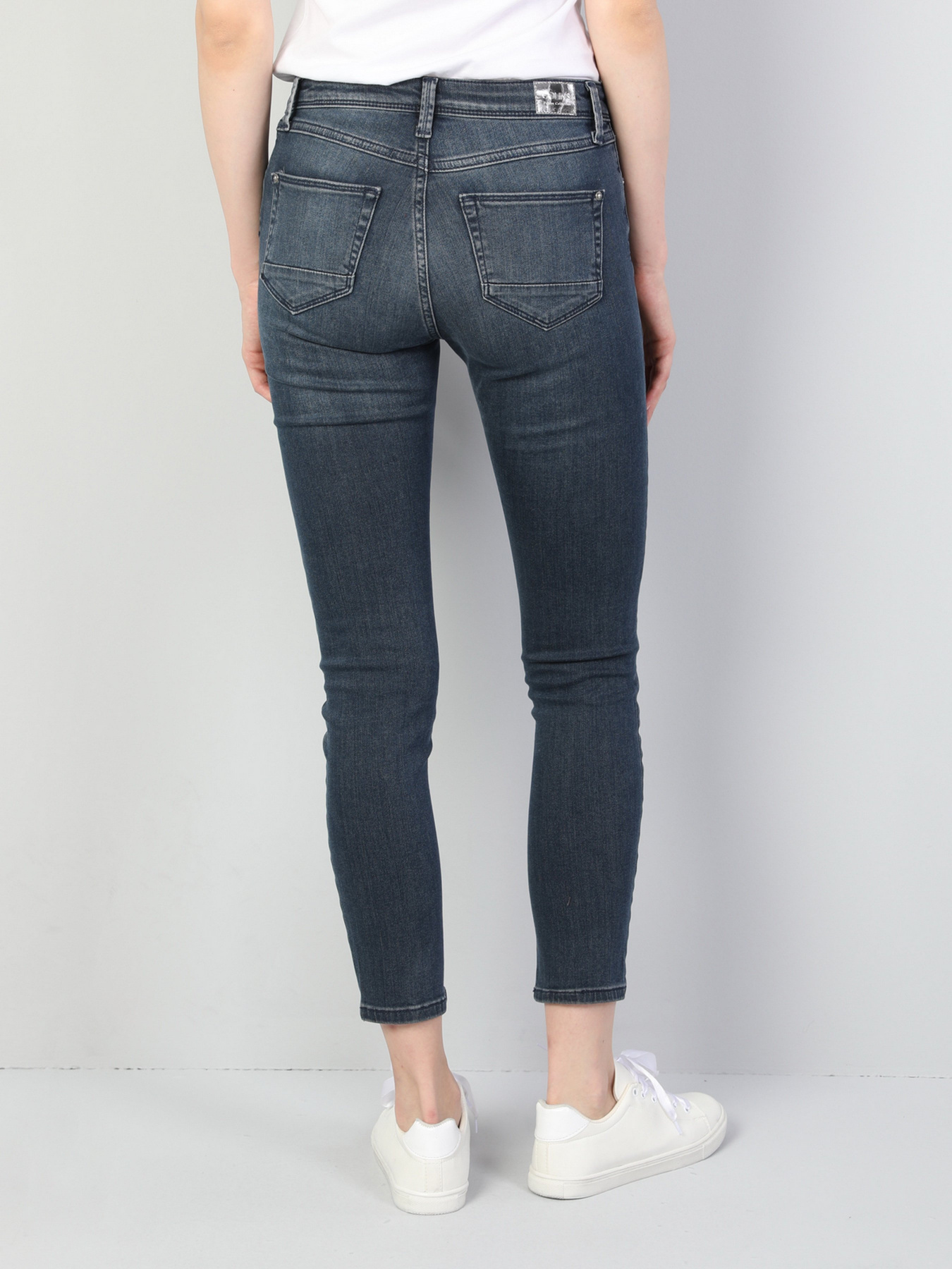 Скинни джинсы Colin’s 759 Lara модель CL1045945DN40458 Скинни джинсы Colin’s 759 Lara модель CL1045945DN40458 Фото