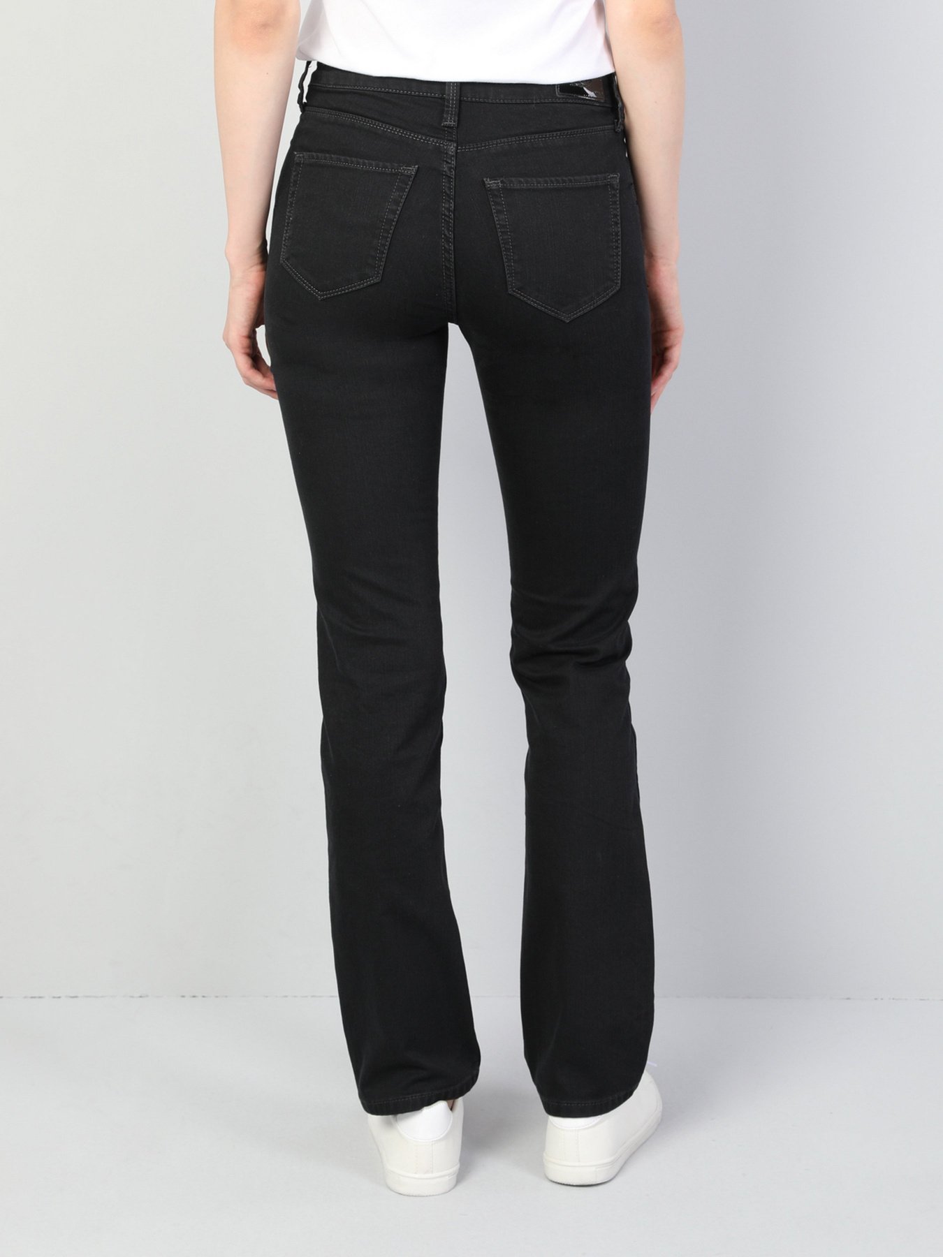 Прямые джинсы Colin’s 792 Mila модель CL1045986DN40624 Фото