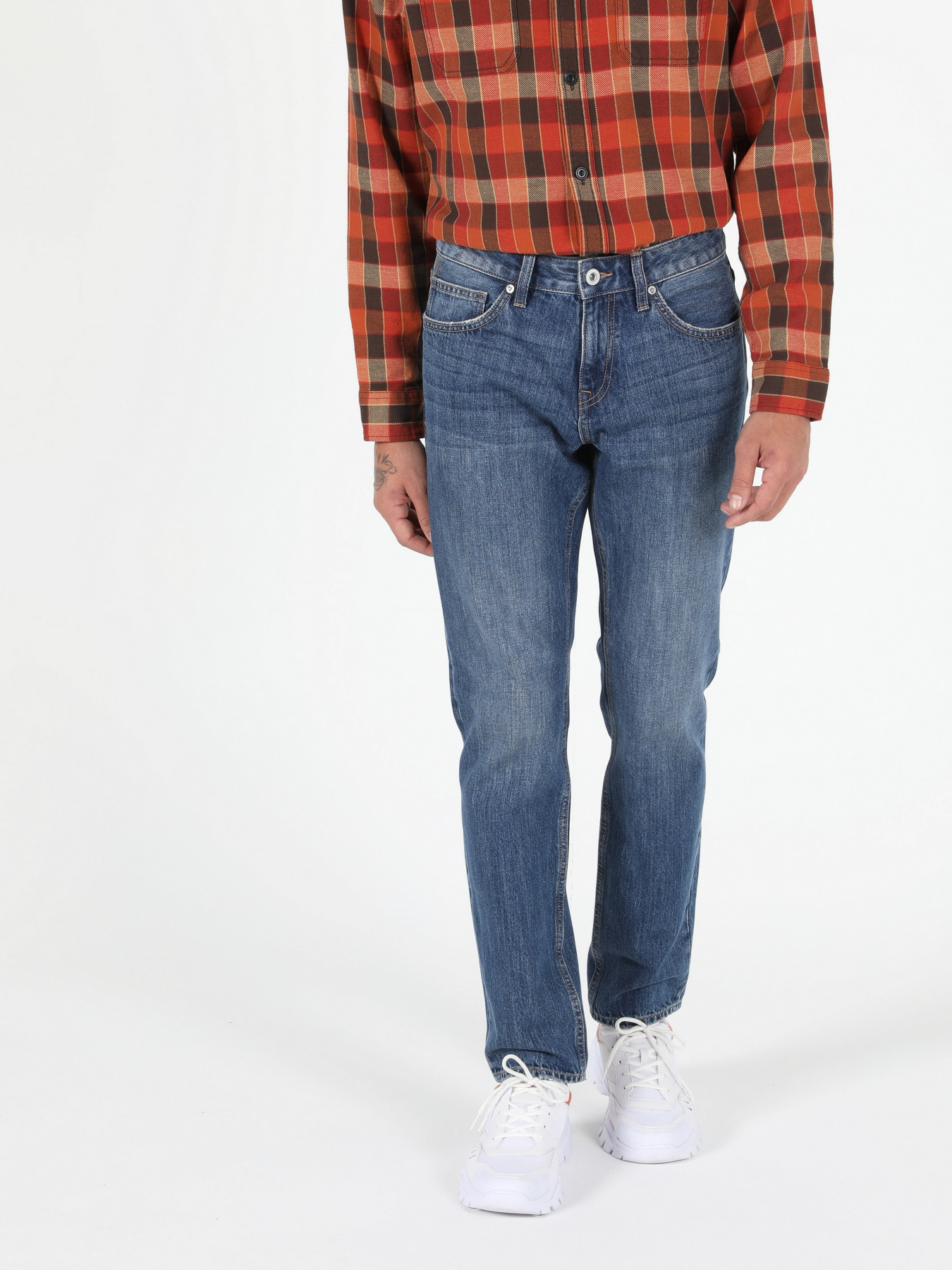 Прямые джинсы Colin’s 044 Karl модель CL1046070DN40007 Фото