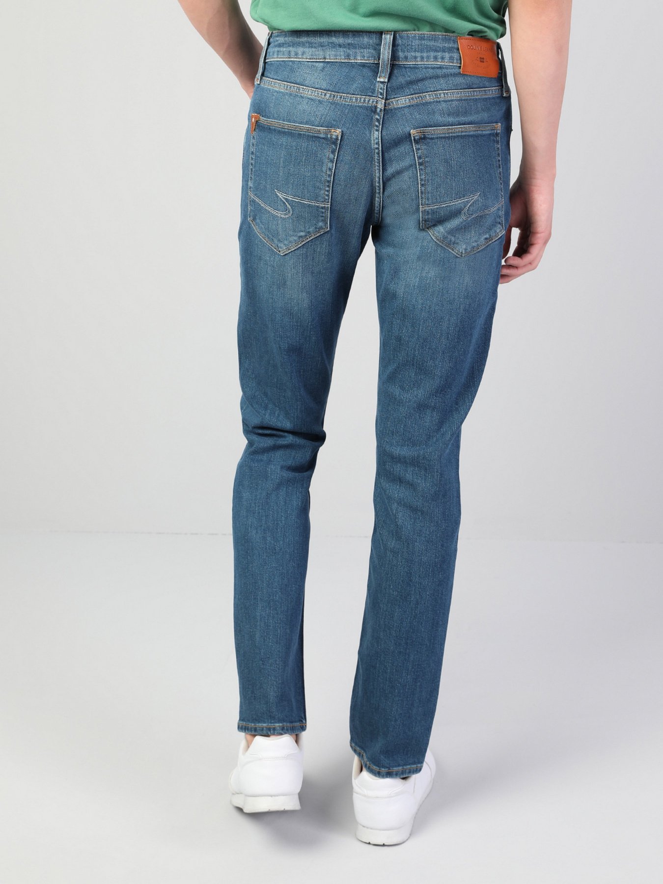 Джинсы Colin’s 044 Karl Straight модель CL1046248DN04232 Фото