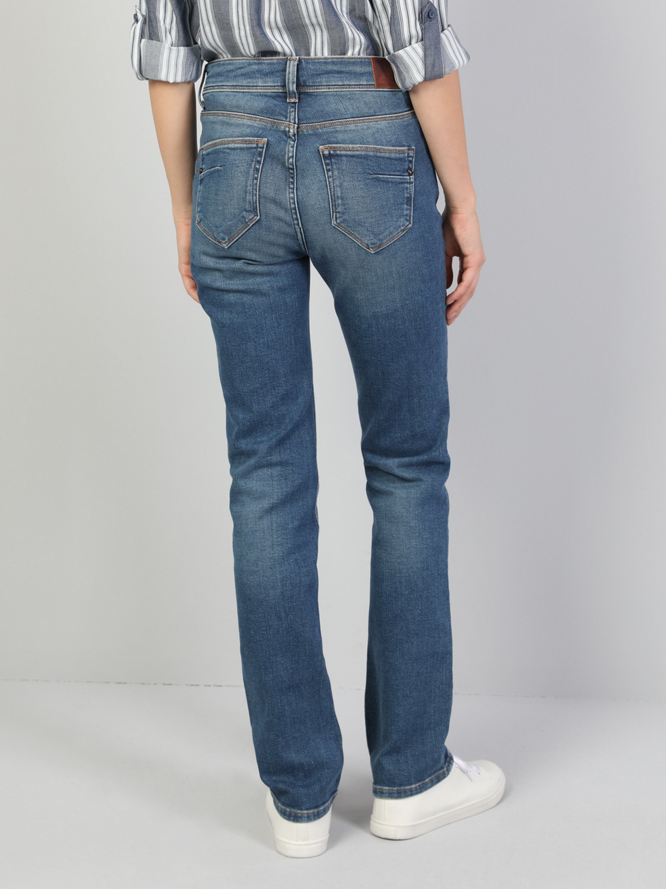 Прямі джинси Colin’s 792 Mila модель CL1047010DN40687 Фото