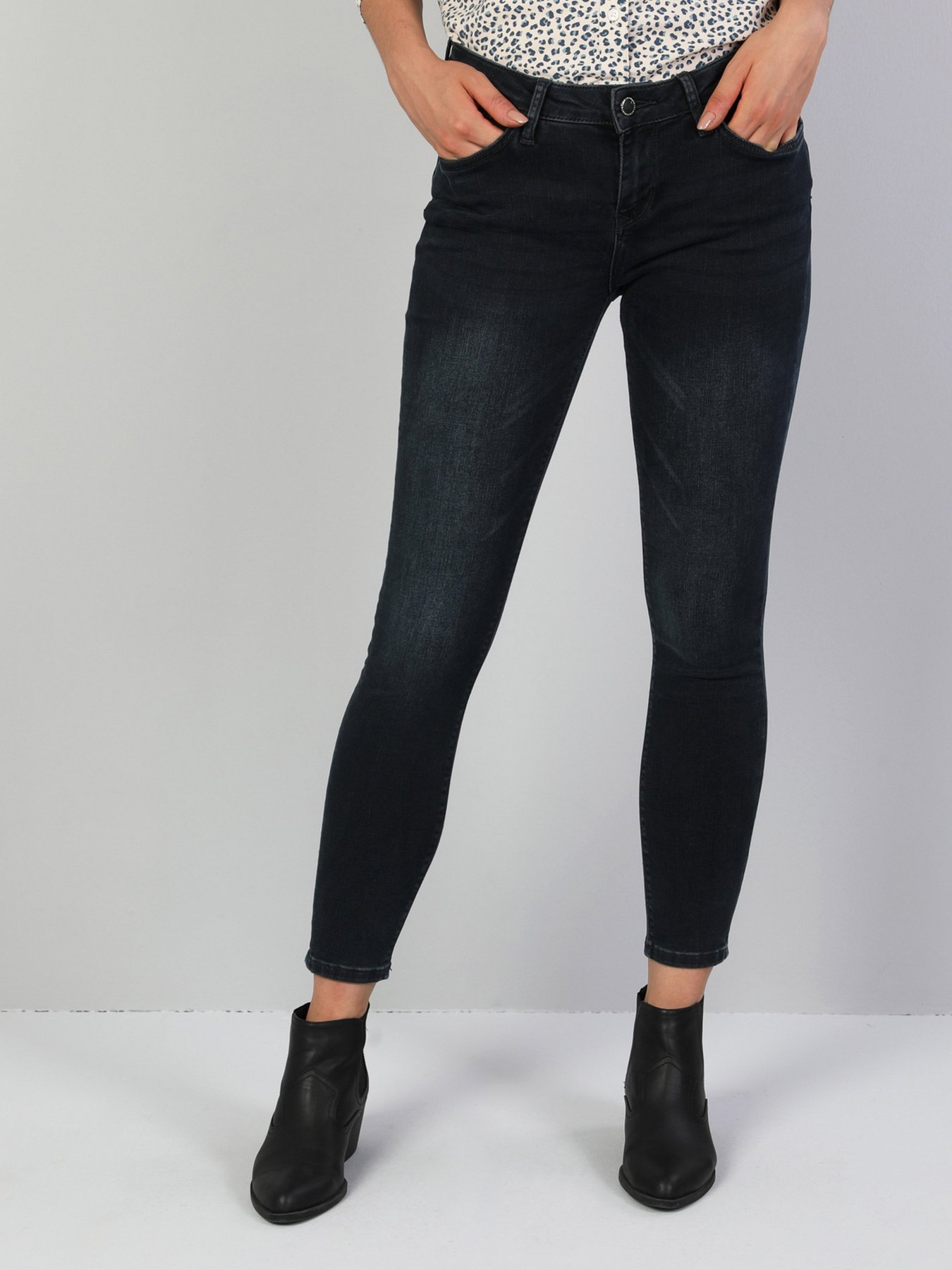 Скинни джинсы Colin’s 757 Sally модель CL1047039DN40686 Скинни джинсы Colin’s 757 Sally модель CL1047039DN40686 Фото