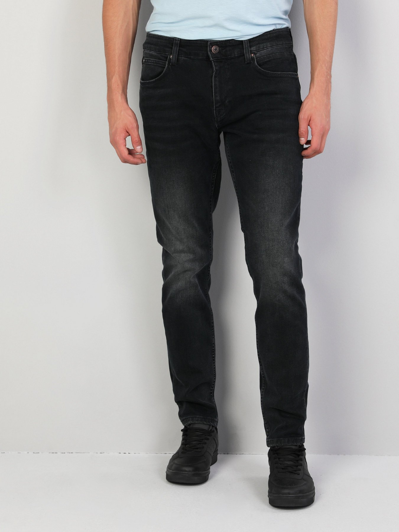 Зауженные джинсы Colin’s 041 Danny Slim модель CL1047362DN09318 Фото