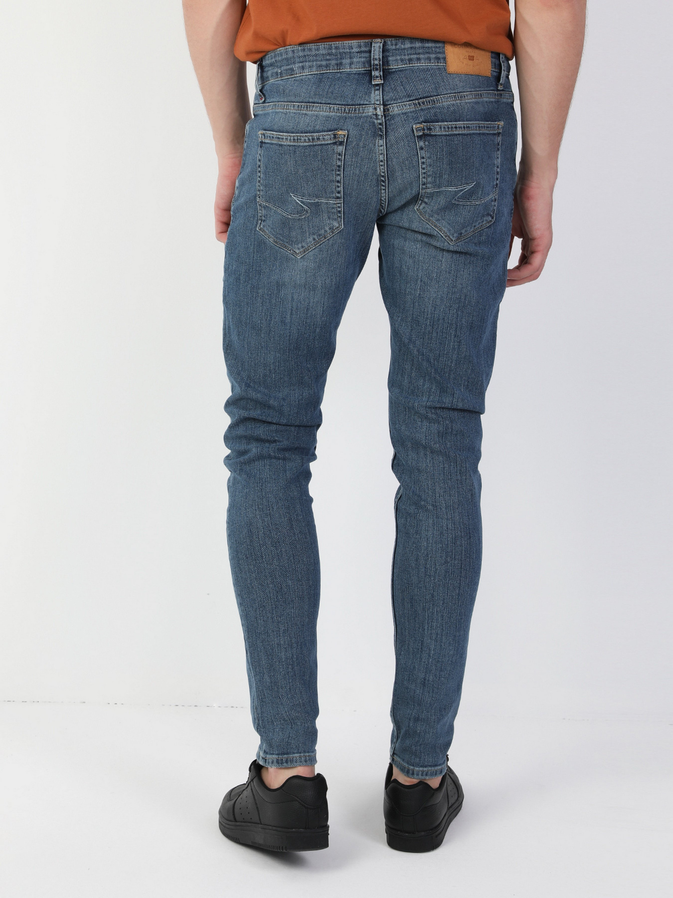 Зауженные джинсы Colin’s 041 Danny модель CL1048655DN40816 Фото