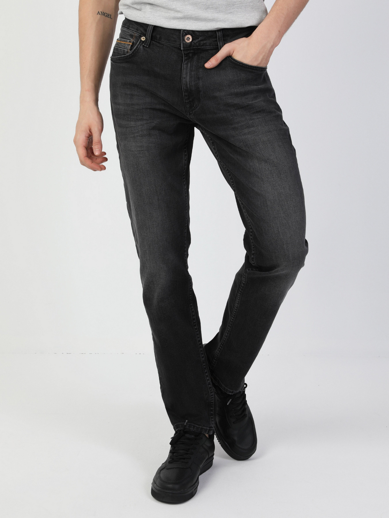 Джинсы Colin’s модель CL1048761DN40809 Фото