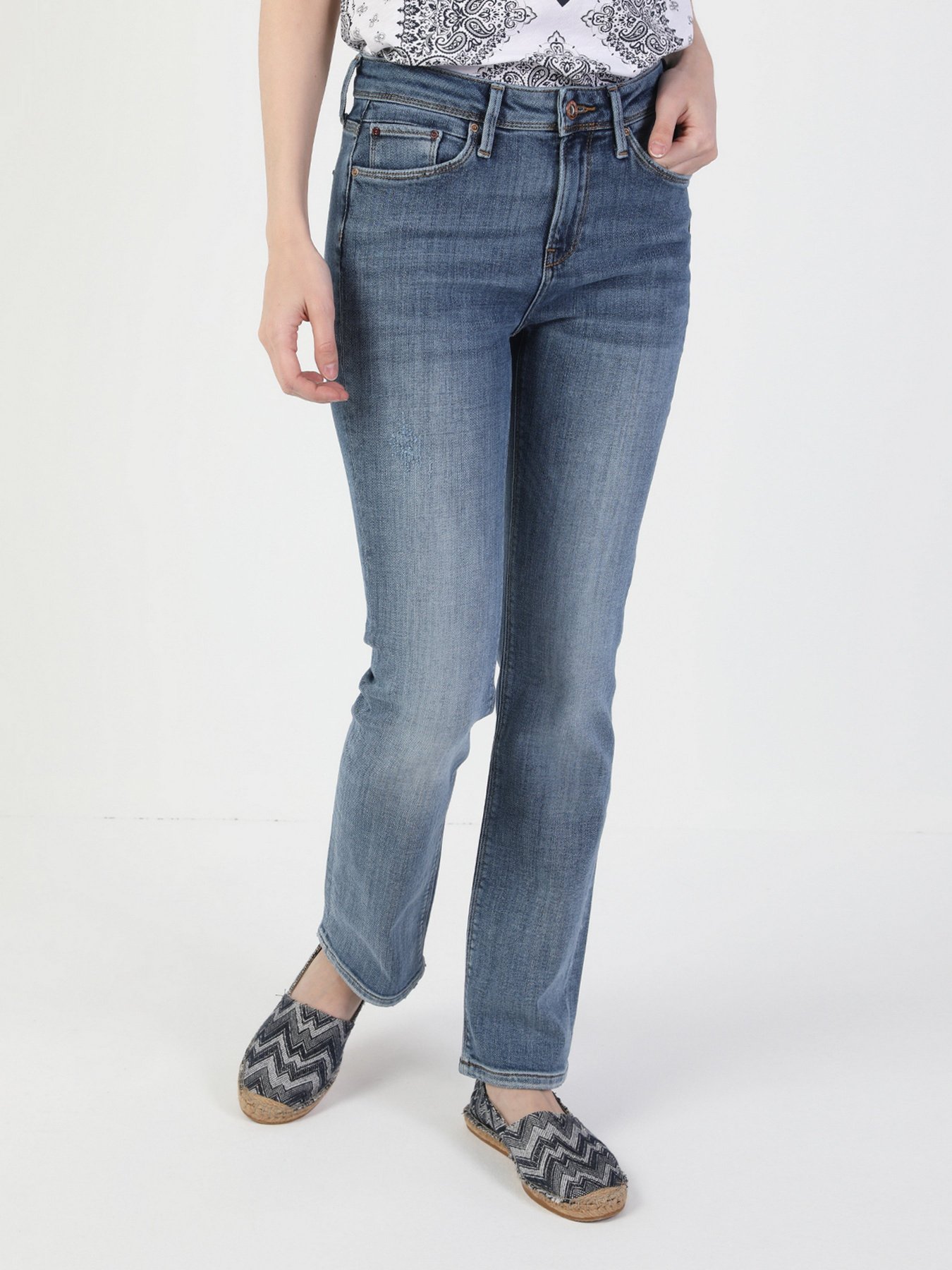 Джинсы Colin’s модель CL1048766DN40901 Фото