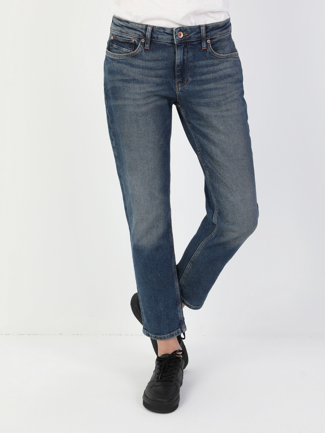 Бойфренды Colin’s модель CL1048771DN40918 Фото