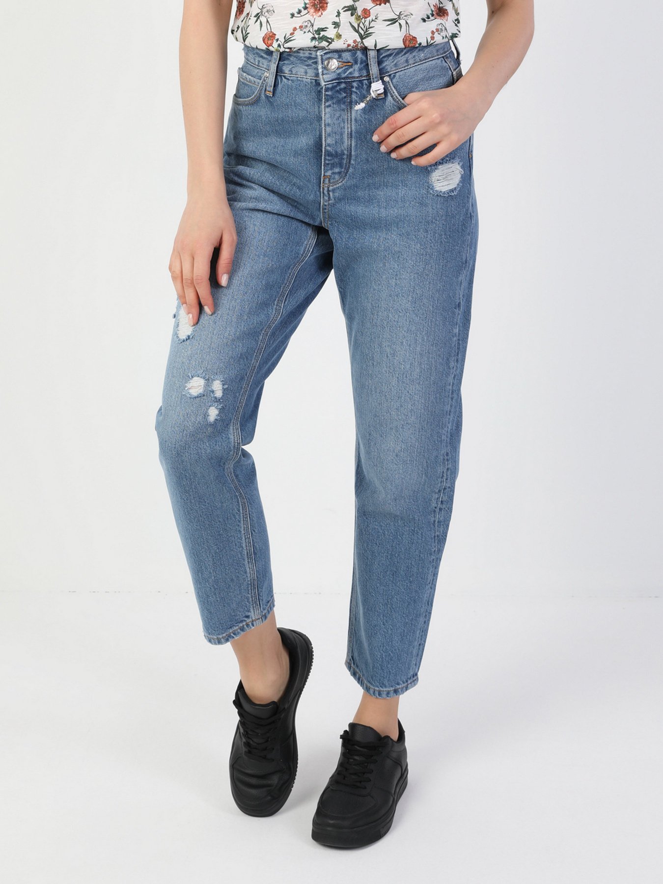 Джинсы мом Colin’s 896 Maria модель CL1048776DN09050 Фото