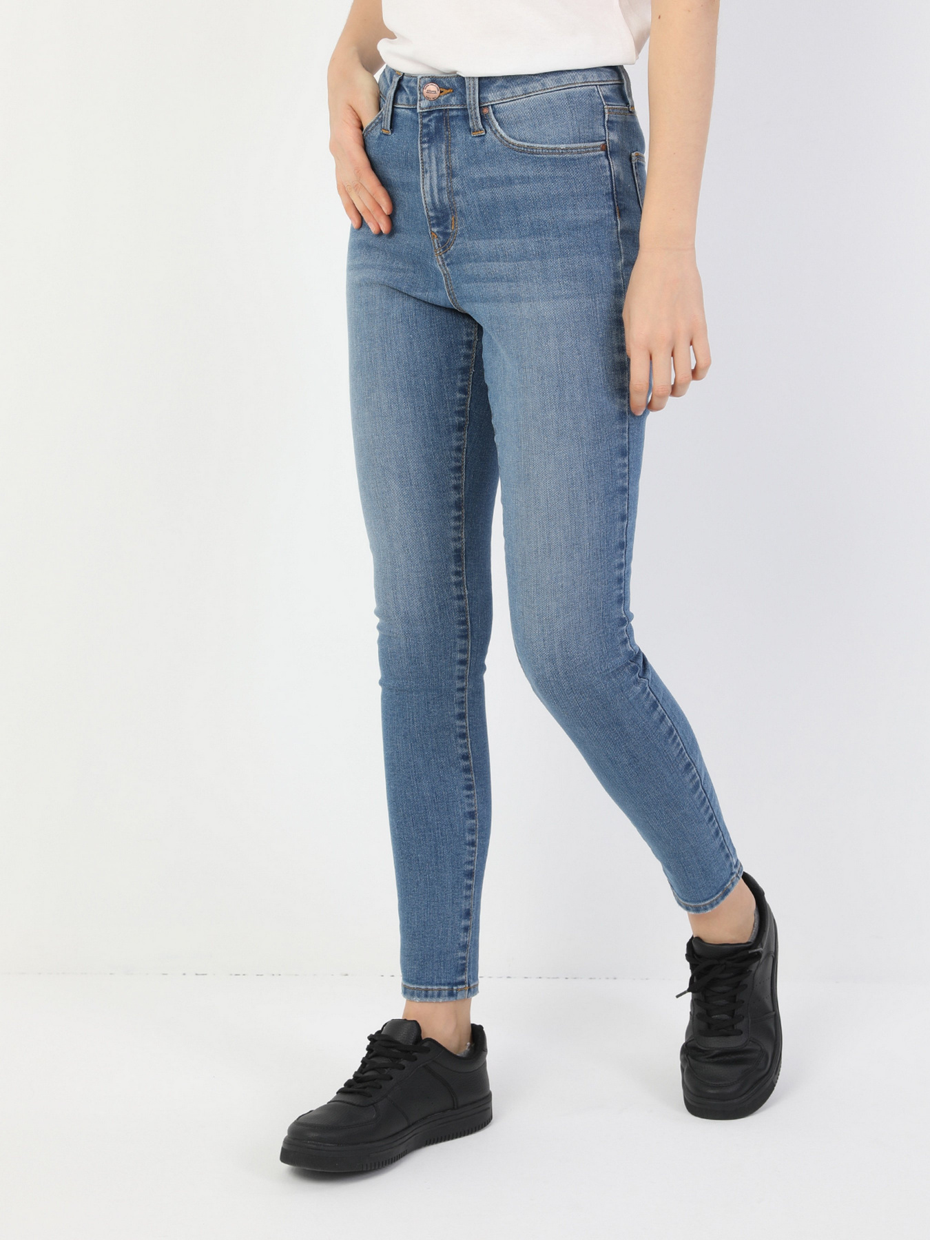 Скинни джинсы Colin’s 760 Diana модель CL1048828DN04470 Фото