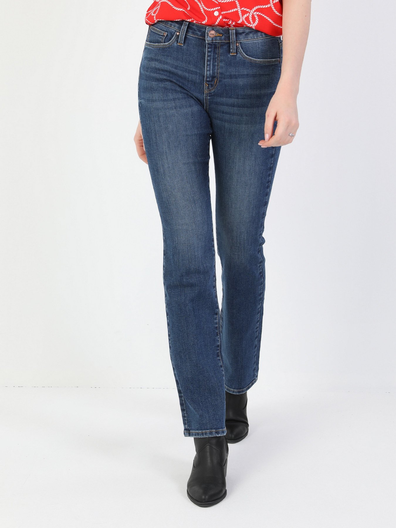 Прямые джинсы Colin’s 792 Mila модель CL1048829DN04471 Фото