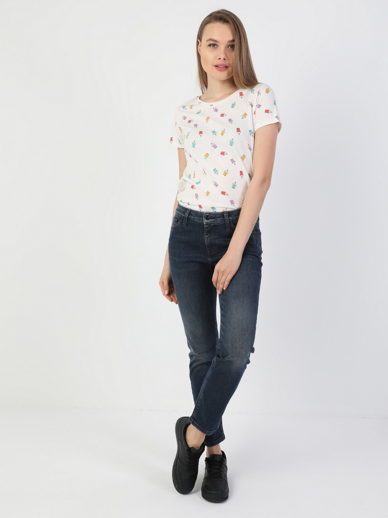 Прямые джинсы Colin’s 703 Carla модель CL1048923DN40909 Фото