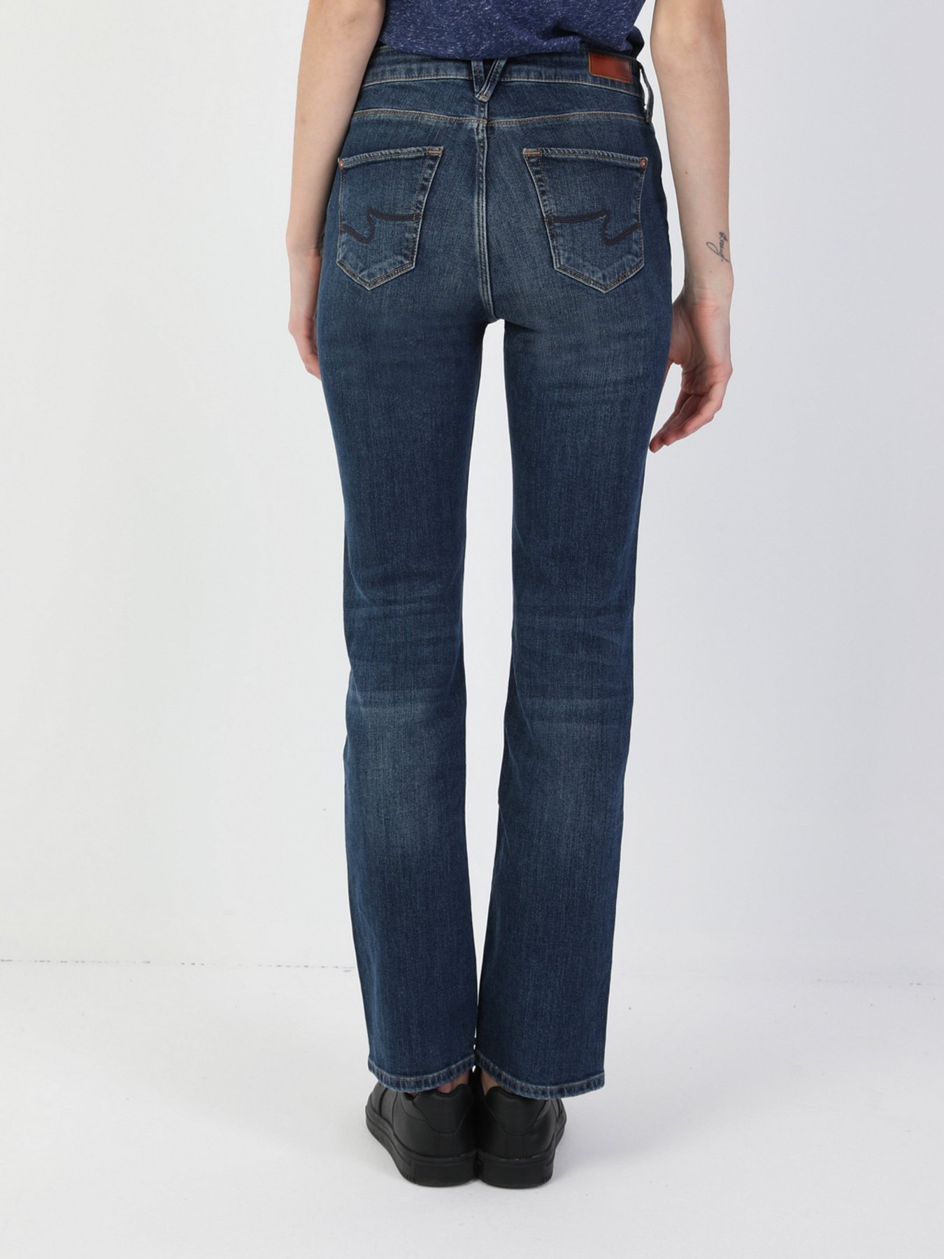Прямі джинси Colin’s 792 Mila модель CL1048932DN40905 Фото