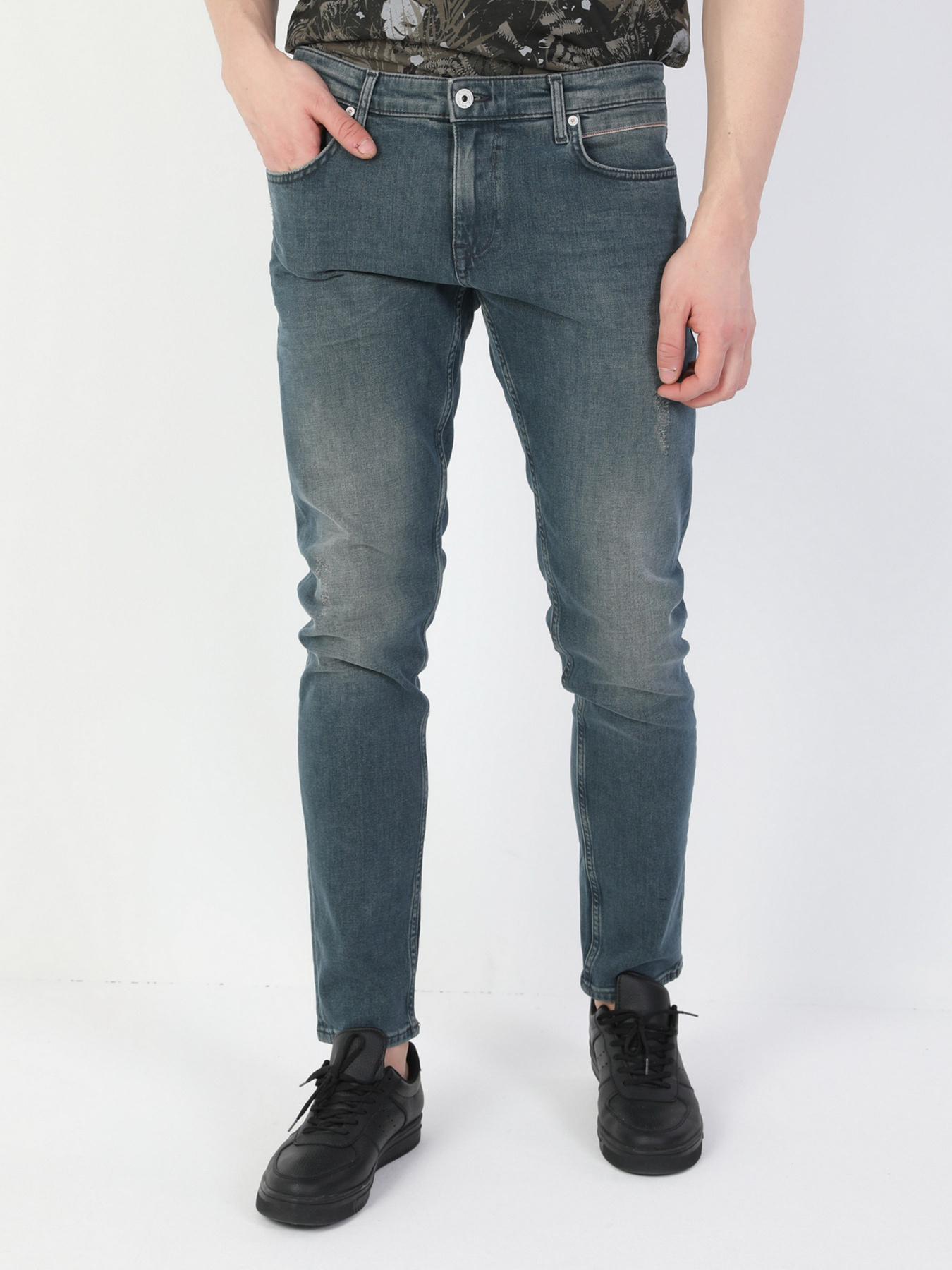 Зауженные джинсы Colin’s 041 Danny модель CL1049567DN40964 Фото