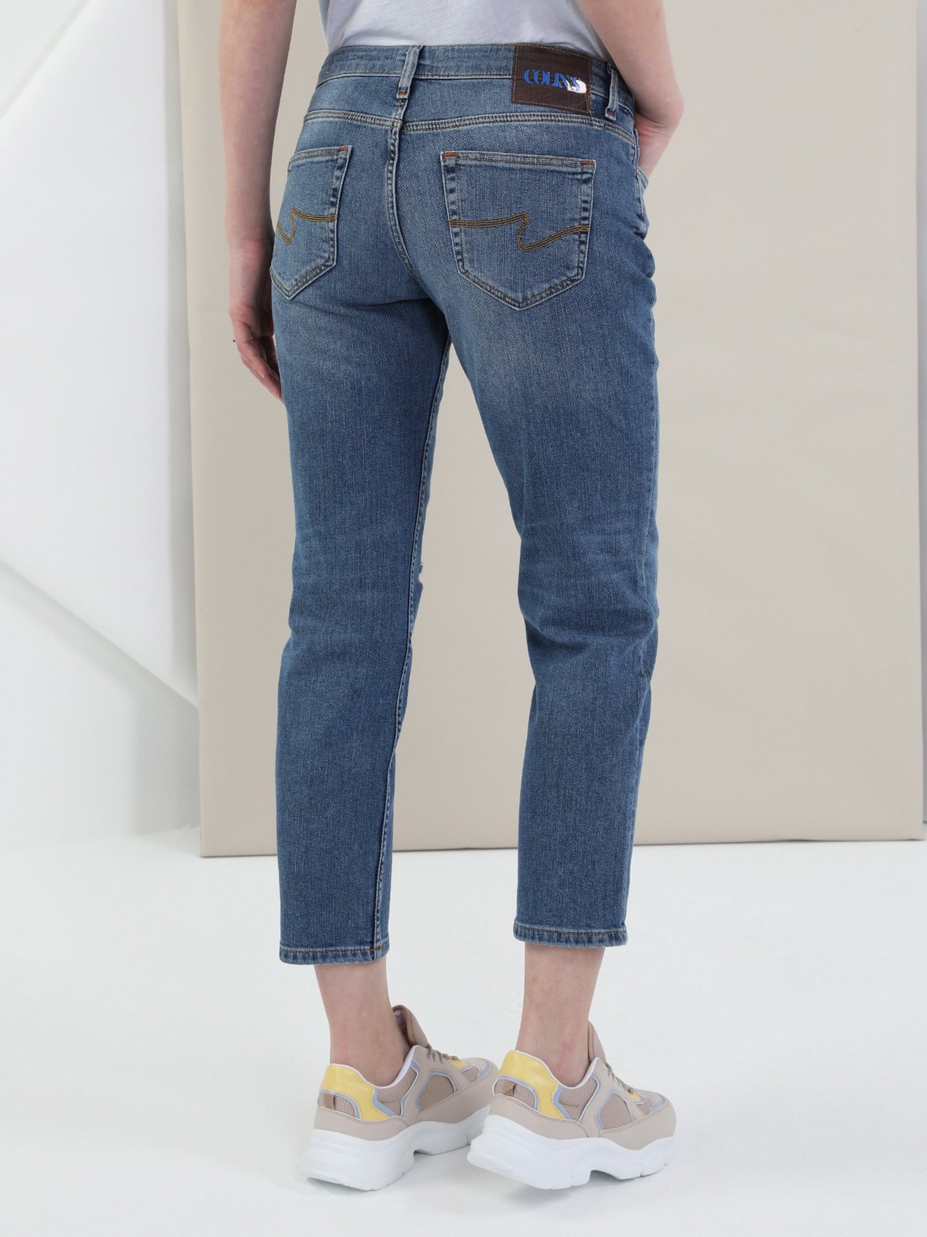 Бойфренды Colin’s 892 Alina модель CL1049675DN01909 Бойфренды Colin’s 892 Alina модель CL1049675DN01909 Фото