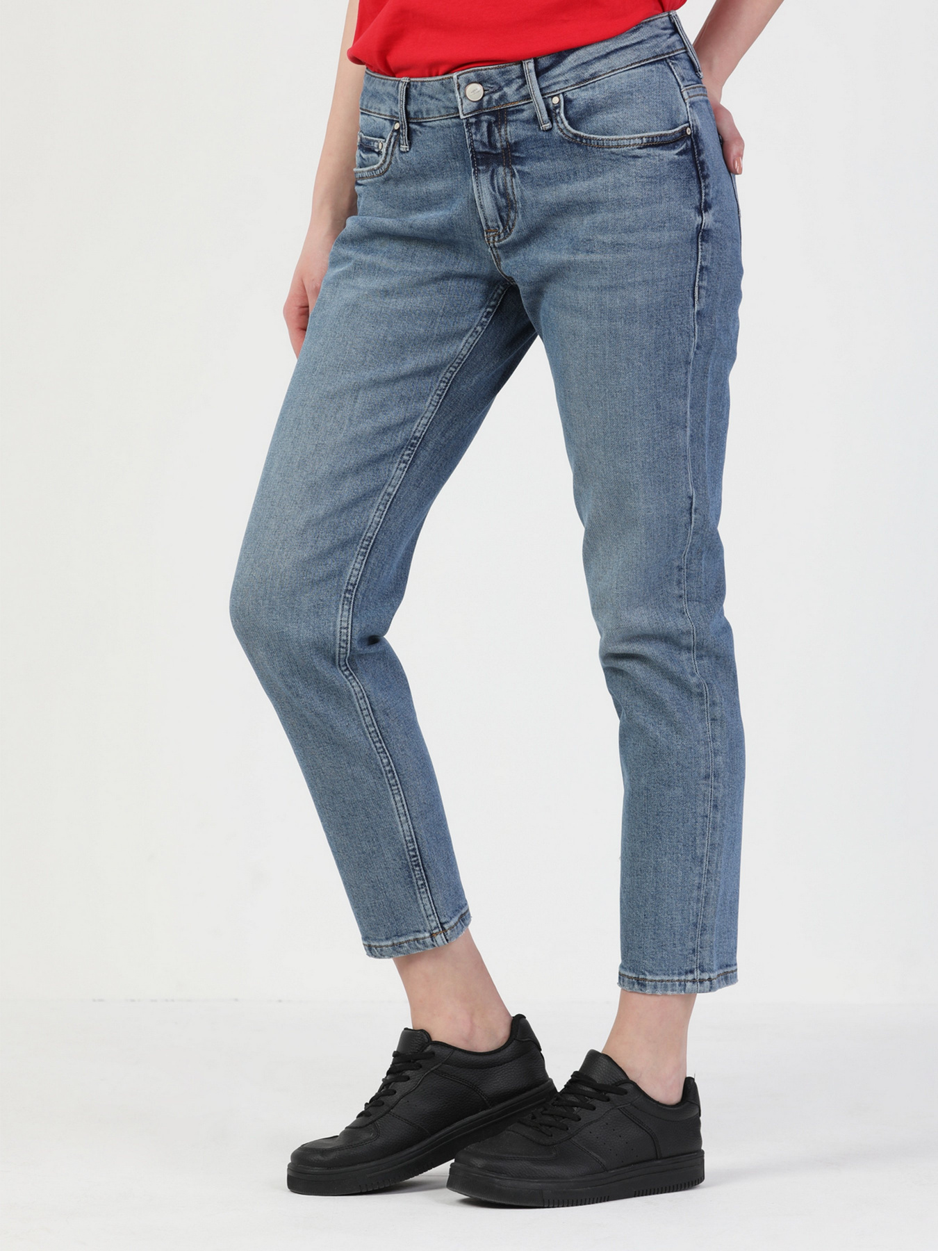 Бойфренды Colin’s 892 Alina модель CL1049677DN40999 Фото