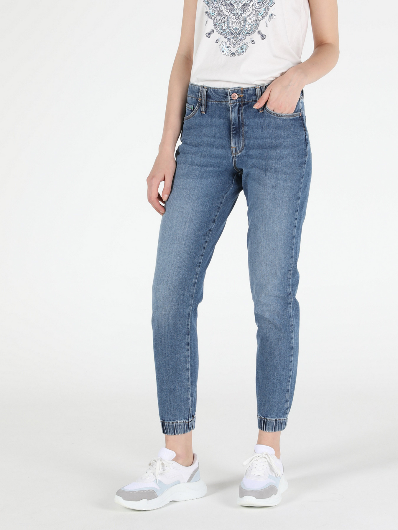 Джинсы Colin’s модель CL1049685DN01157 Джинсы Colin’s модель CL1049685DN01157 Фото