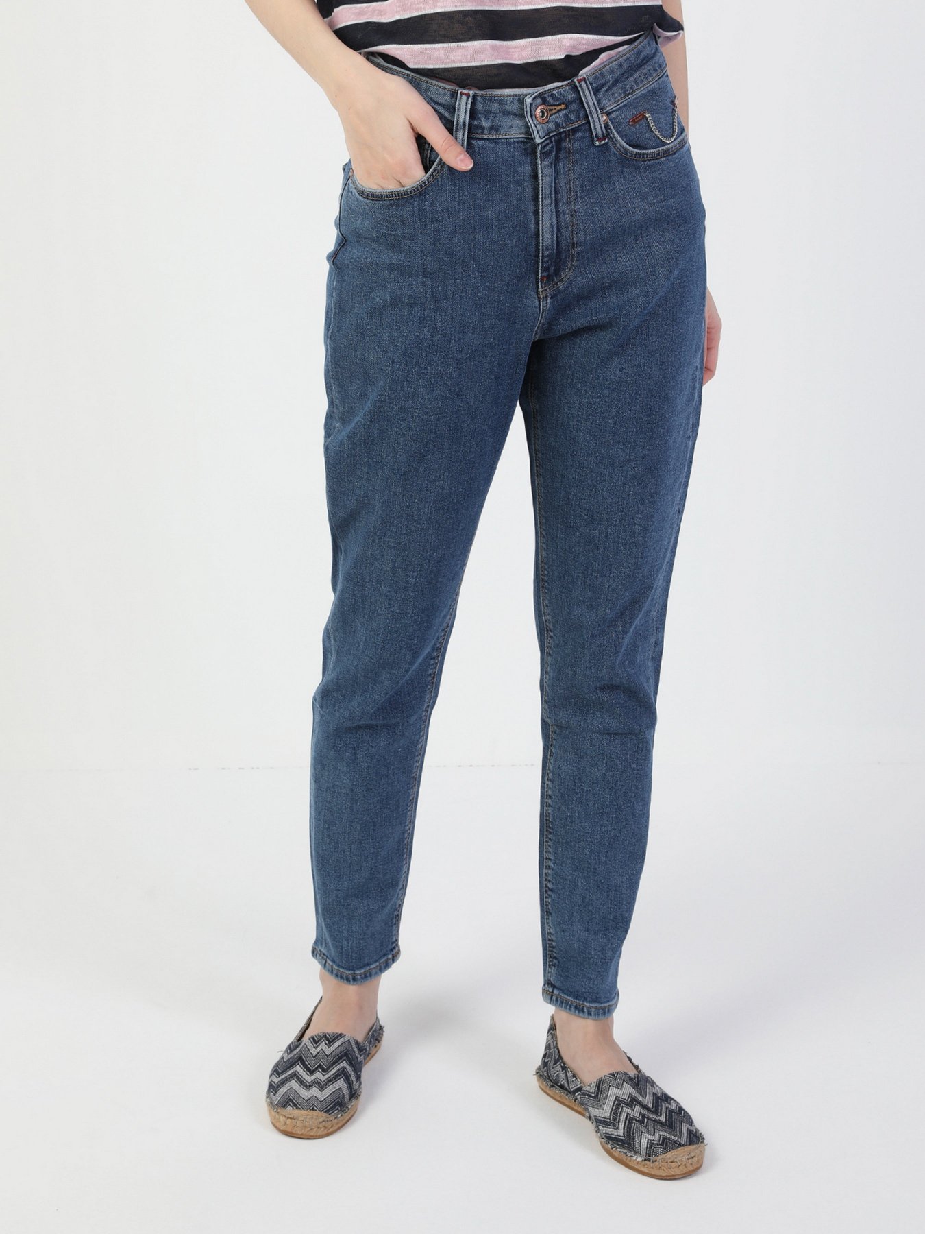 Джинсы мом Colin’s модель CL1049758DN03579 Фото