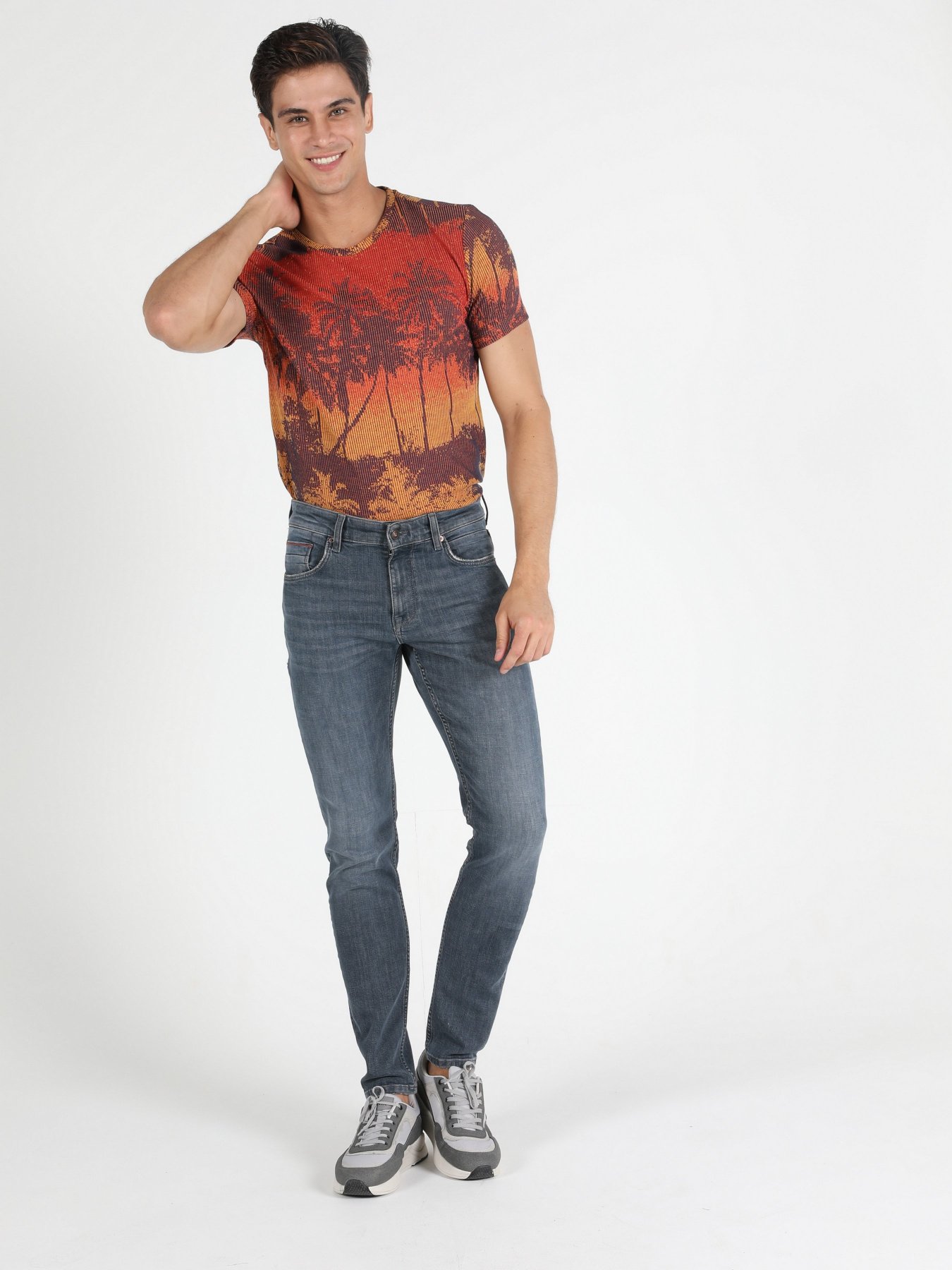 Завужені джинси Colin’s модель CL1050249DN41071 Фото