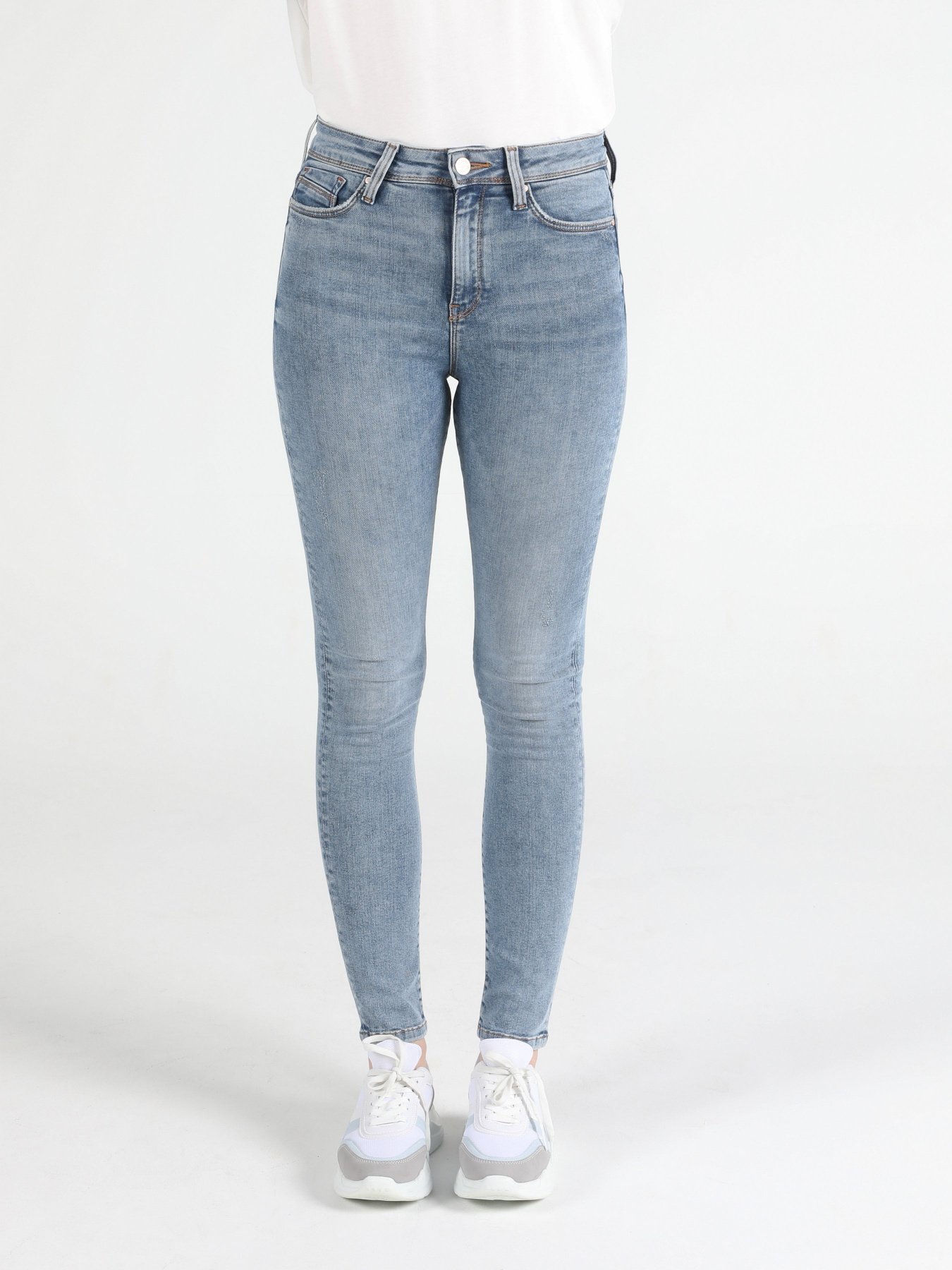 Скинни джинсы Colin’s 760 Diana модель CL1050253DN41017 Скинни джинсы Colin’s 760 Diana модель CL1050253DN41017 Фото