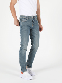 Прямі джинси Colin’s 044 Karl модель CL1051680DN05156 Прямі джинси Colin’s 044 Karl модель CL1051680DN05156 Фото