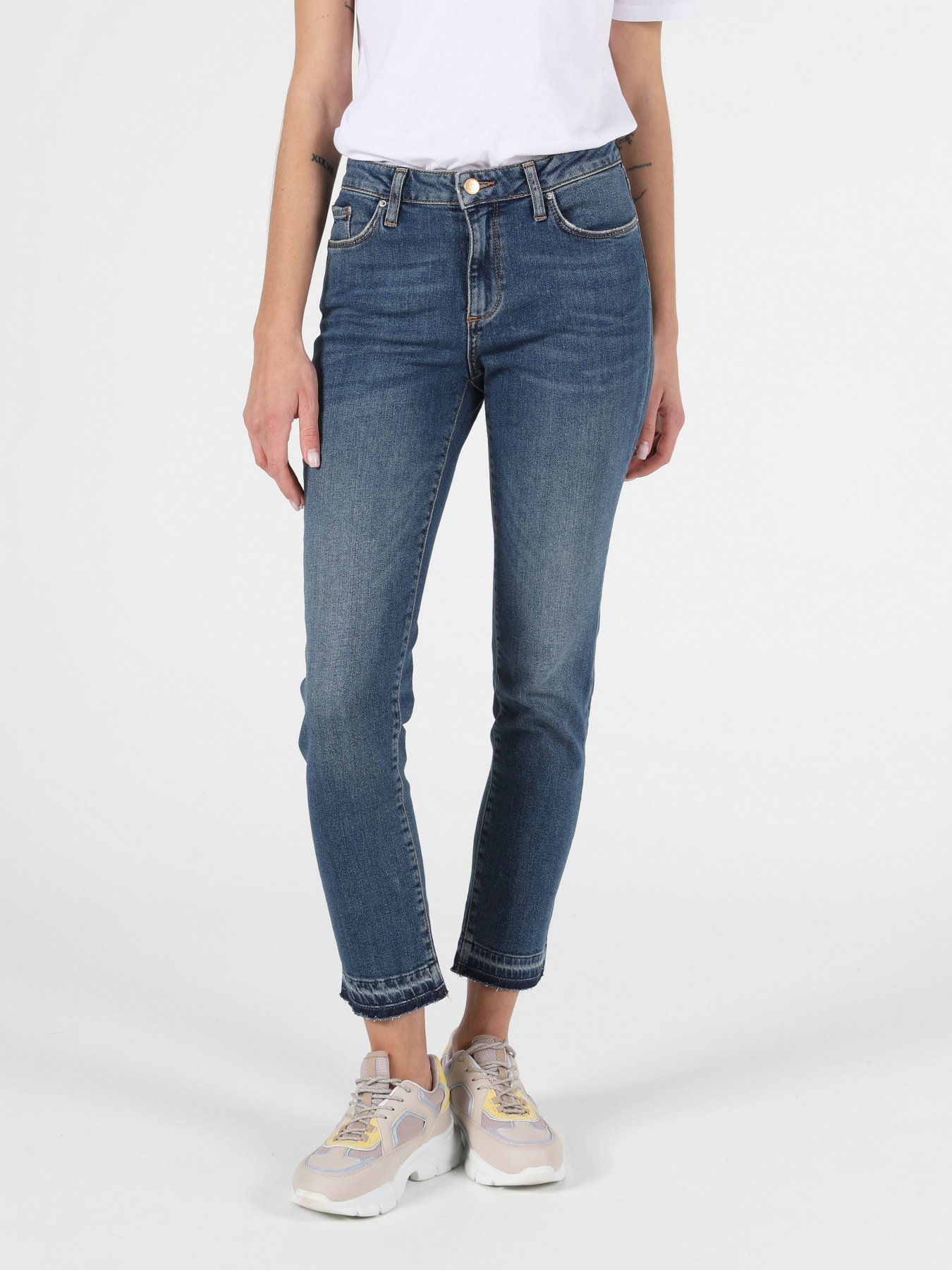 Зауженные джинсы Colin’s 703 Carla модель CL1051957DN41119 Фото