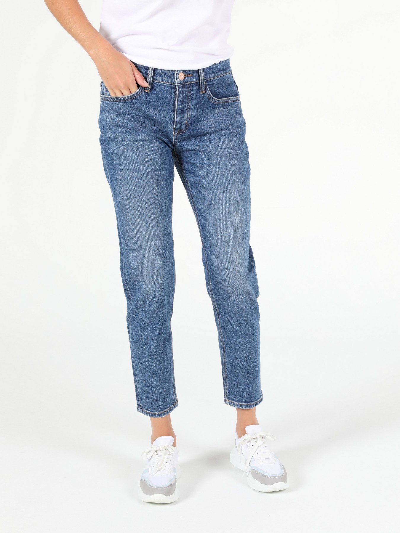 Бойфренды Colin’s 892 Alina модель CL1051969DN00413 Фото