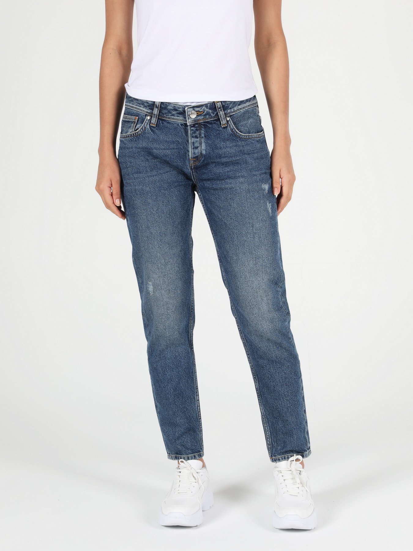 Бойфренды Colin’s 893 Julia модель CL1051975DN00373 Бойфренды Colin’s 893 Julia модель CL1051975DN00373 Фото