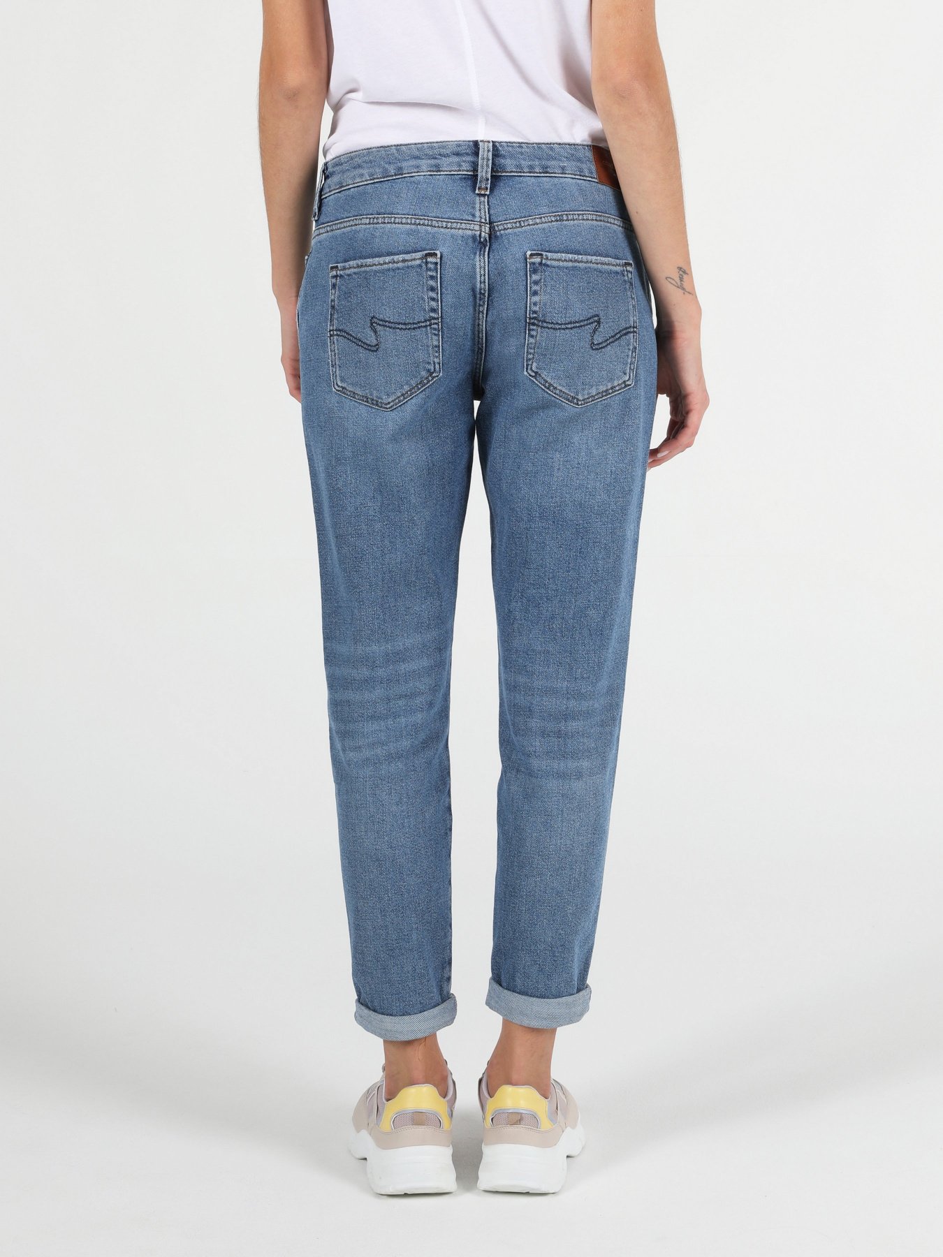 Бойфренди Colin’s 893 Julia Модель CL1052014DN02924 Фото