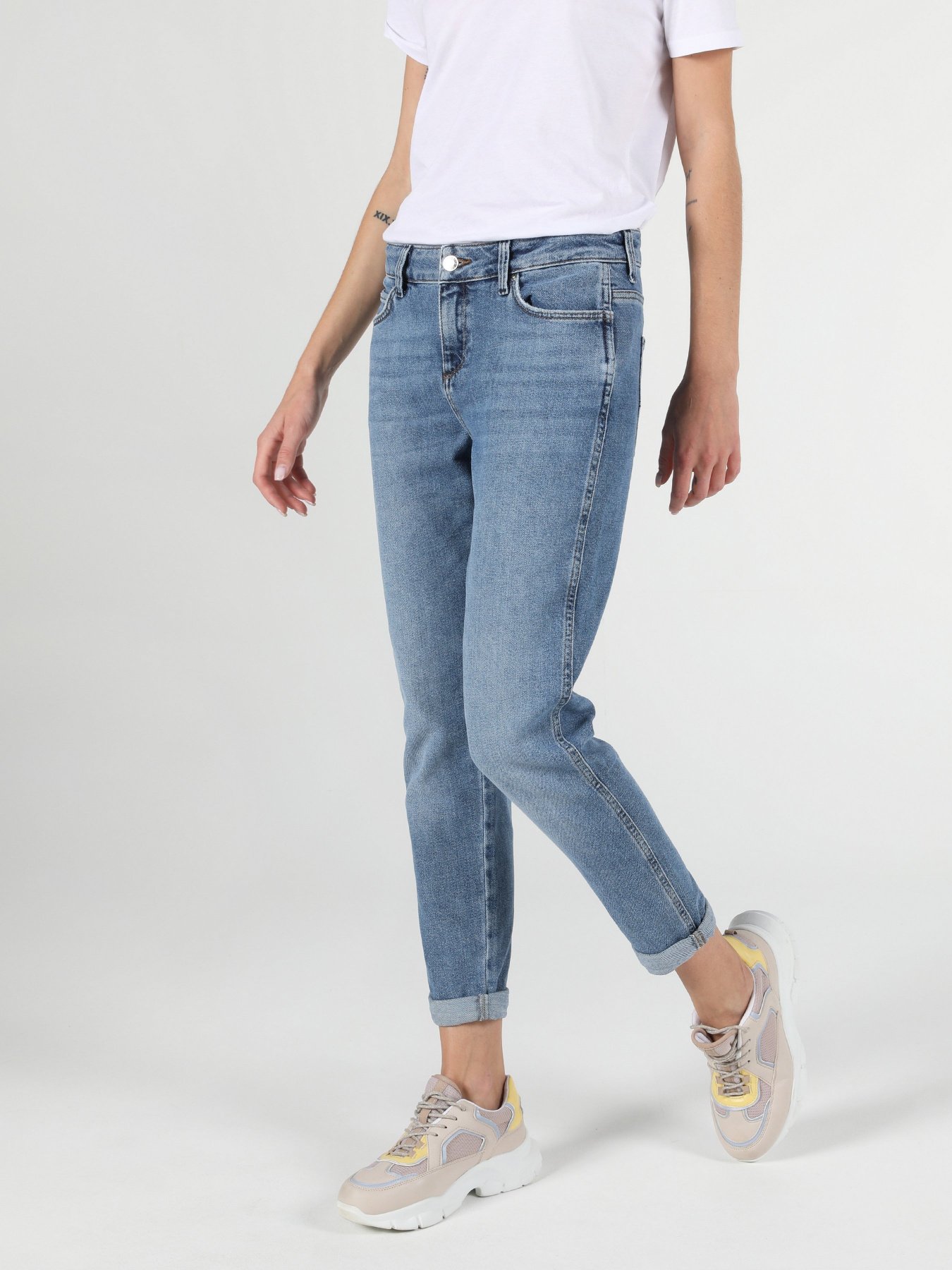 Бойфренды Colin’s 893 Julia модель CL1052014DN02924 Фото