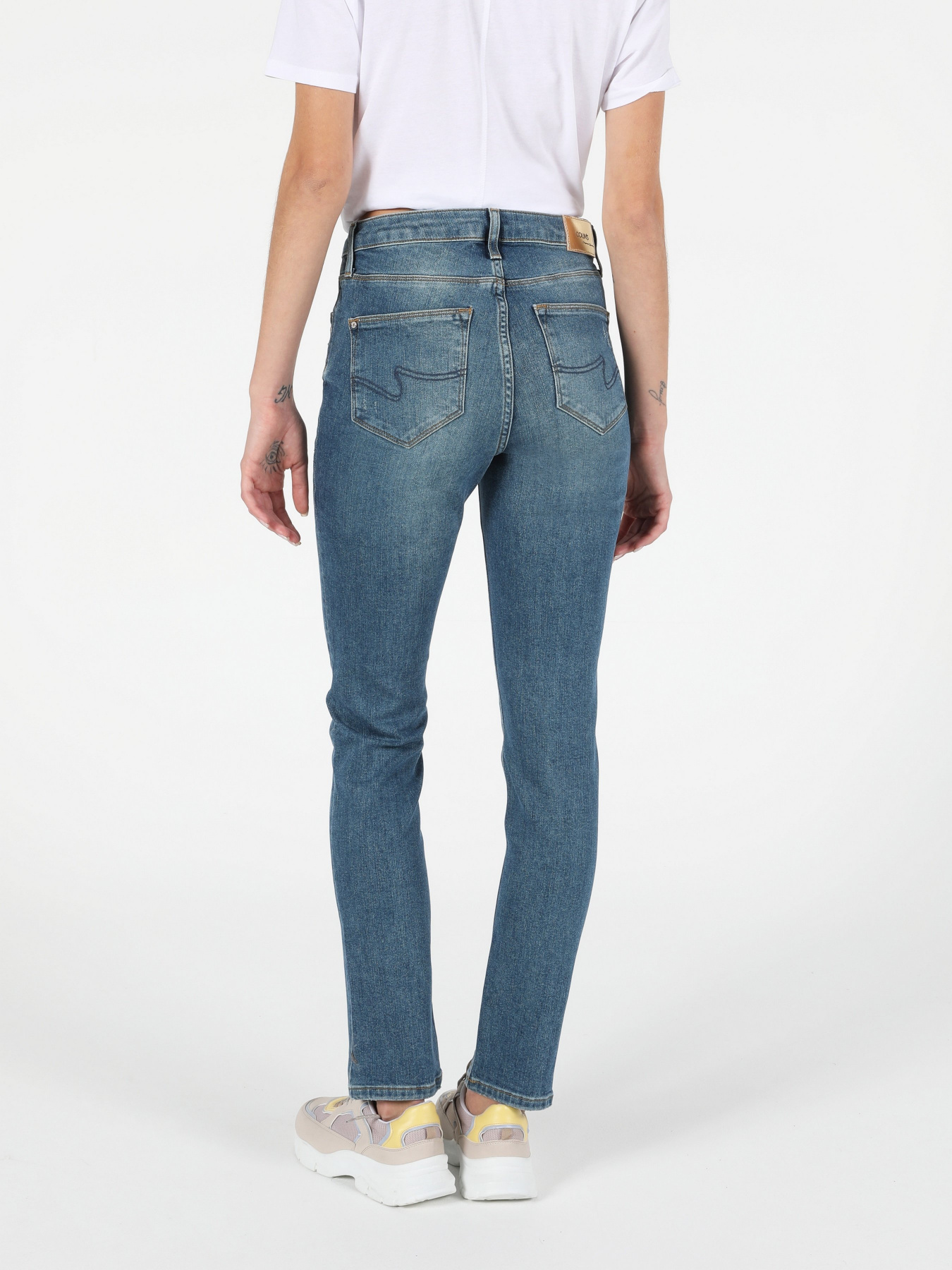 Зауженные джинсы Colin’s 703 Carla модель CL1052153DN40892 Фото