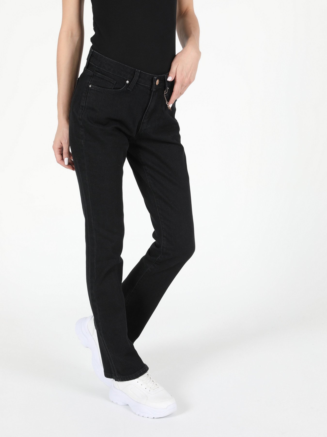 Джинсы Colin’s модель CL1052849DN41102 Джинсы Colin’s модель CL1052849DN41102 Фото