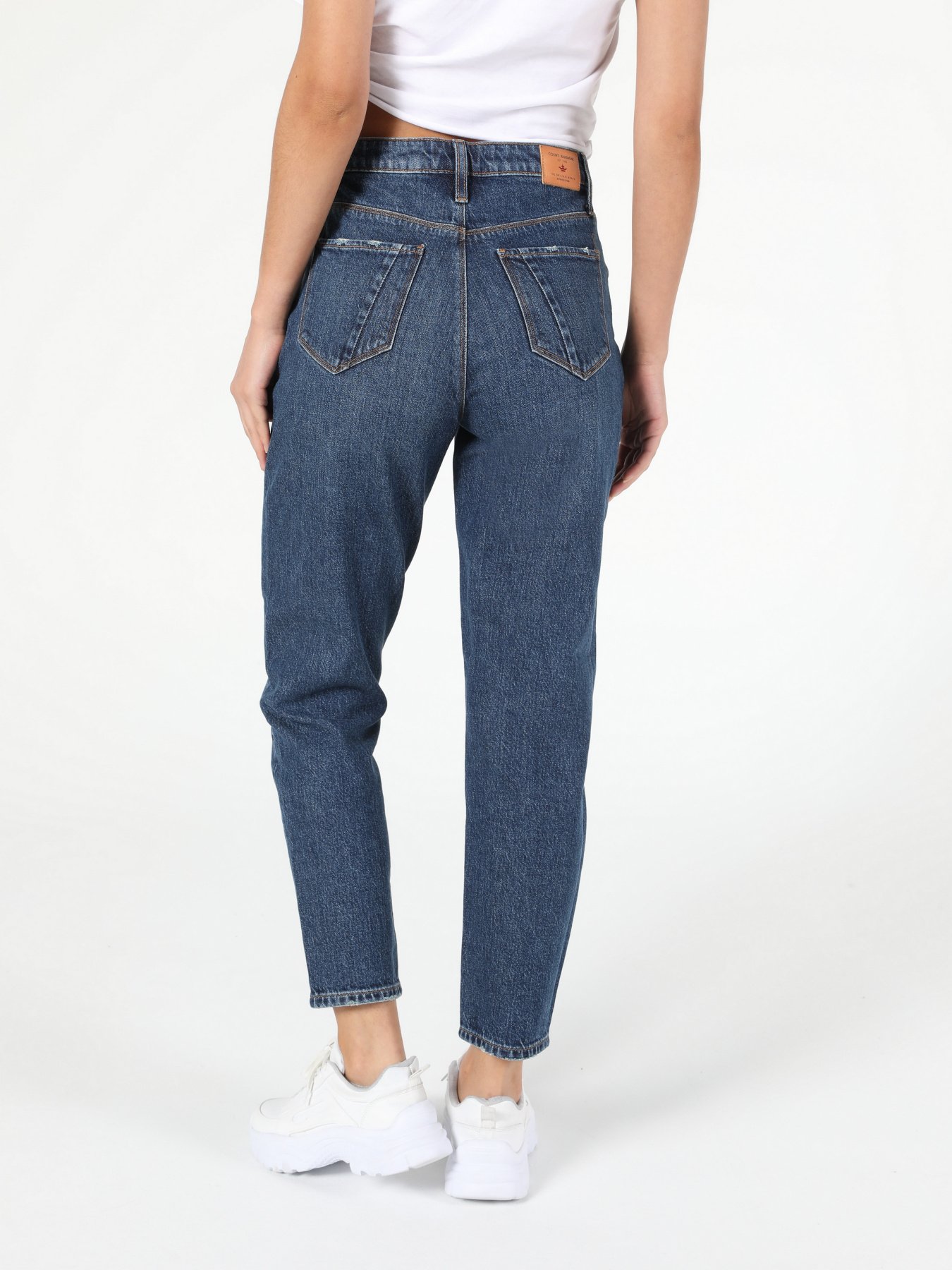 Джинси мом Colin’s модель CL1053012DN04547 Джинси мом Colin’s модель CL1053012DN04547 Фото