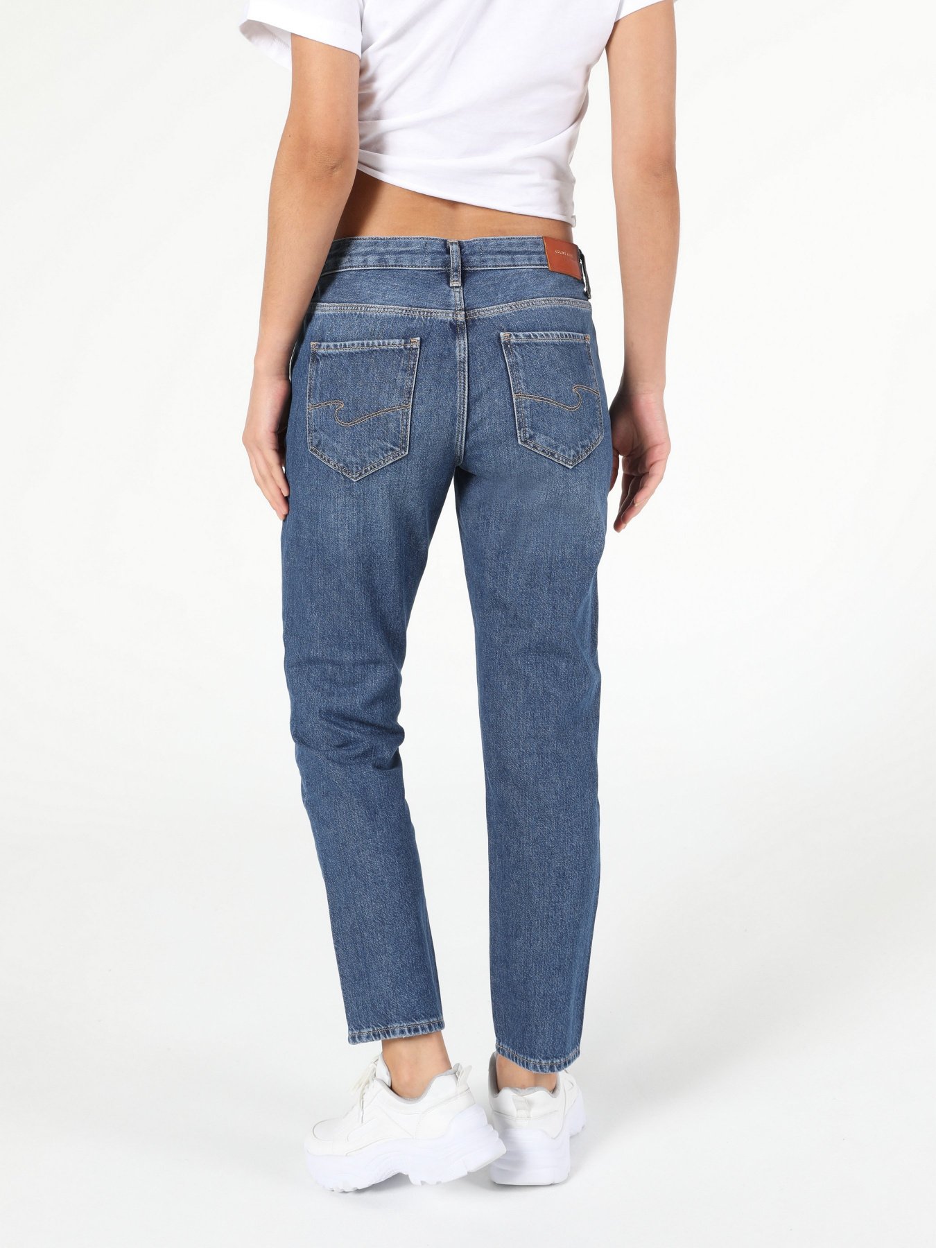 Бойфренди Colin’s модель CL1053375DN41288 Фото