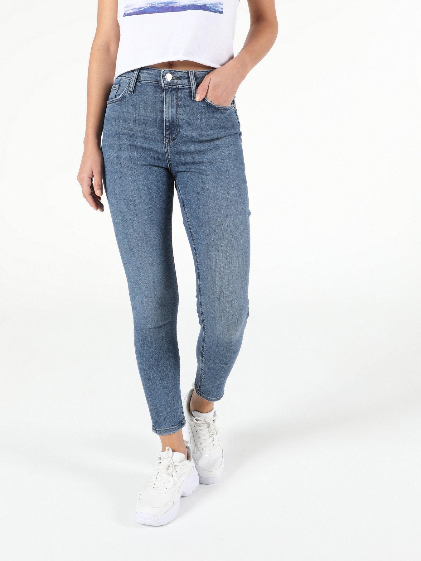 Скинни джинсы Colin’s 760 Diana модель CL1053377DN05014 Скинни джинсы Colin’s 760 Diana модель CL1053377DN05014 Фото