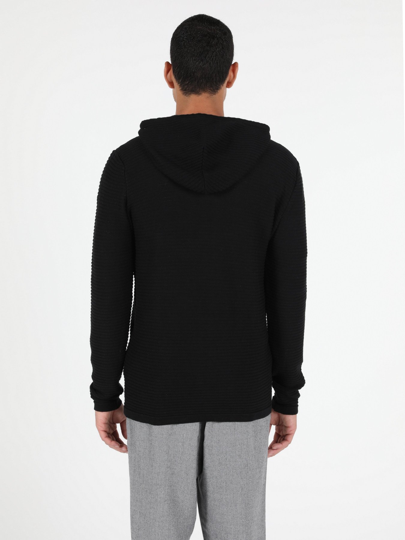 Кофта Colin’s модель CL1050730BLK Фото