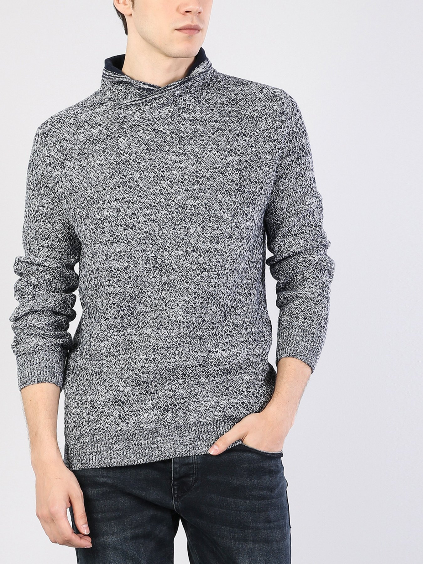 Свитер Colin’s модель CL1036336BLM Свитер Colin’s модель CL1036336BLM Фото